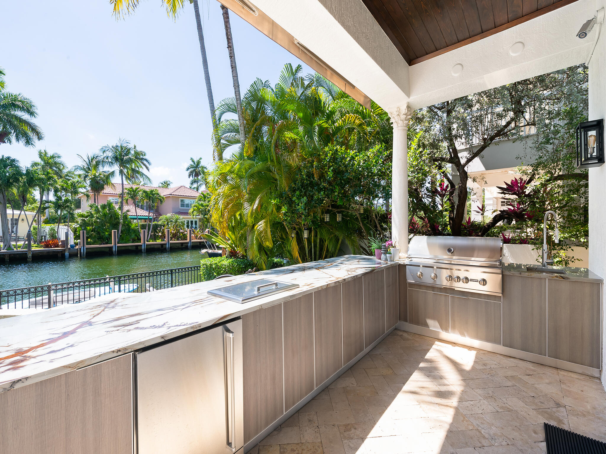 441 Royal Plaza, Fort Lauderdale FL 33301