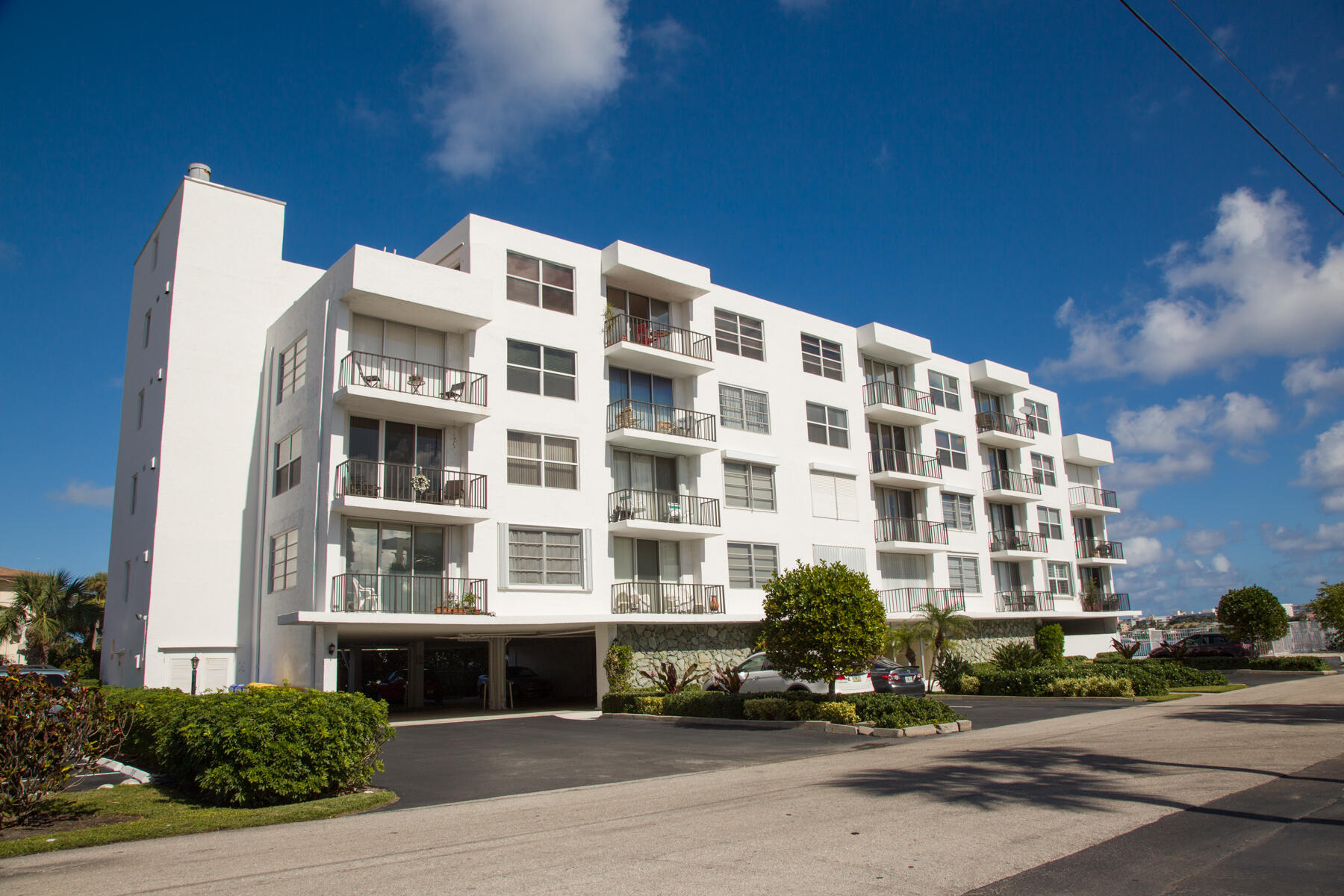 301 Croton #405, Lantana FL 33462
