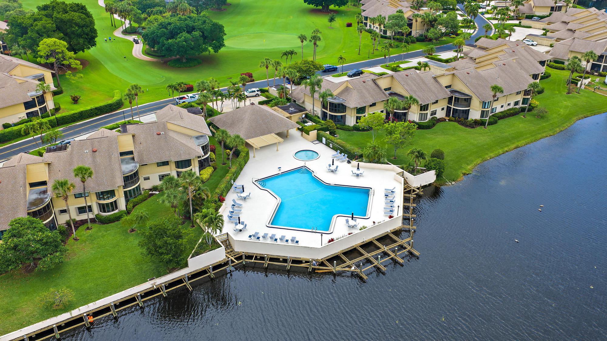 17165 Waterbend #206, Jupiter FL 33477