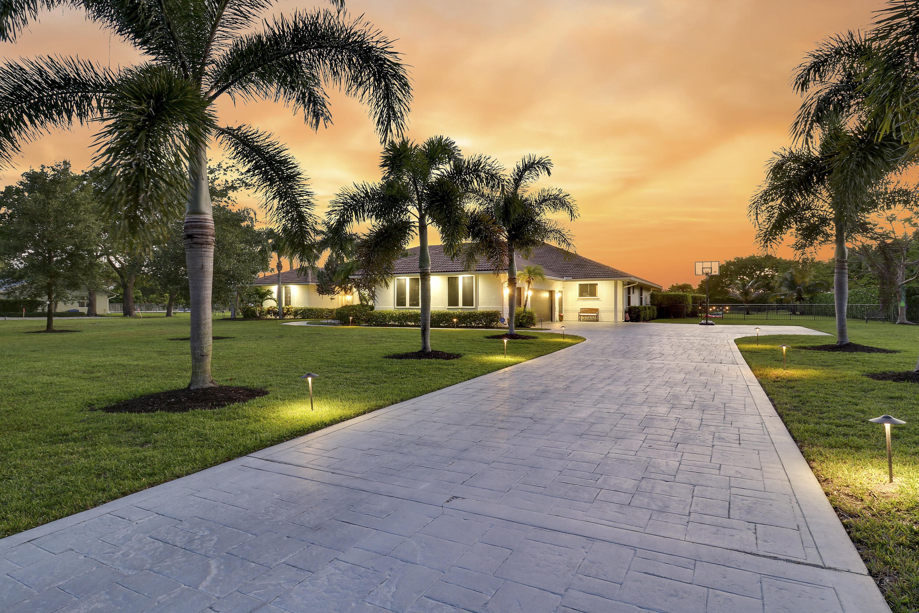 8667 Steeplechase, Palm Beach Gardens FL 33418