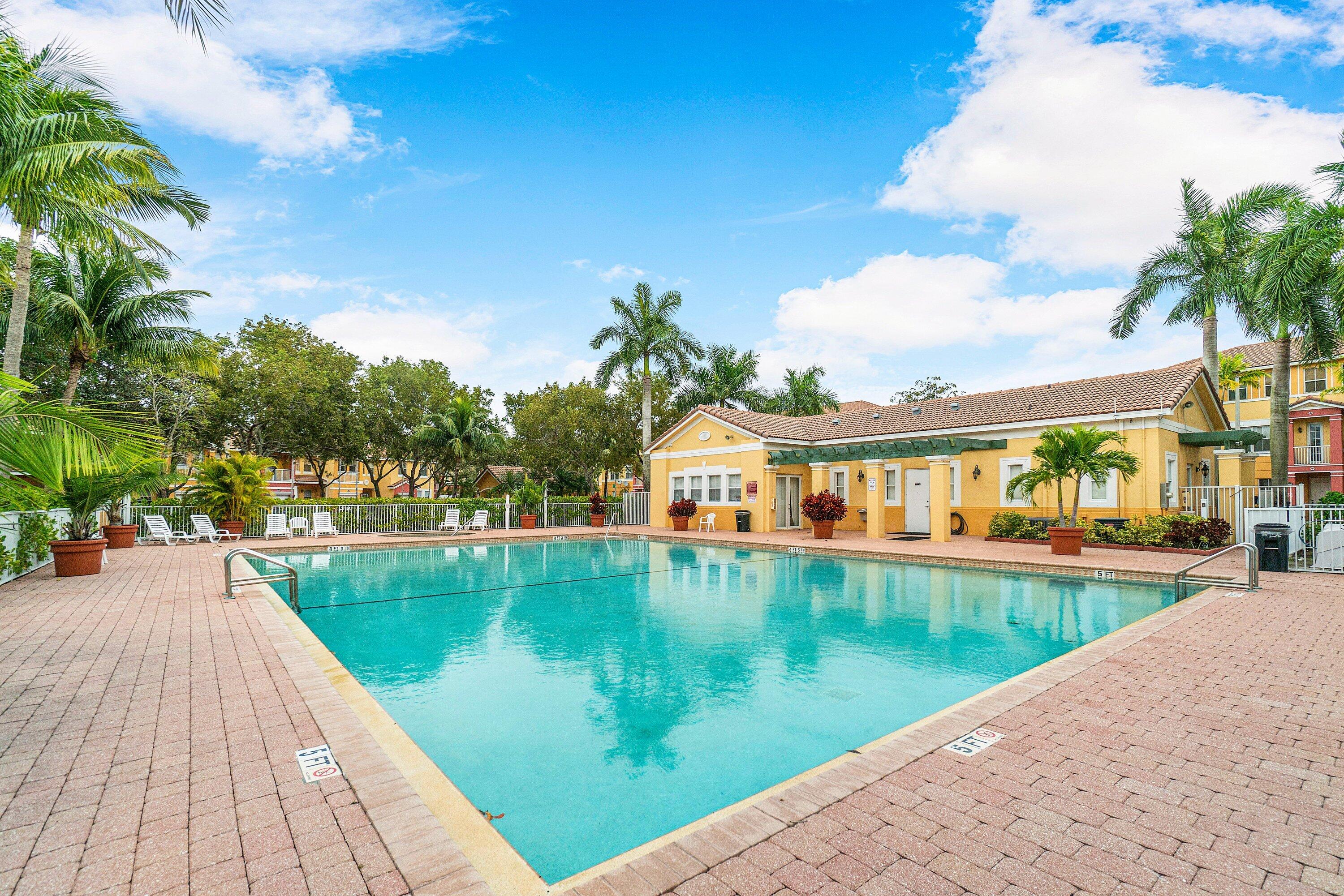 1008 SW Shoma #394, Royal Palm Beach FL 33414