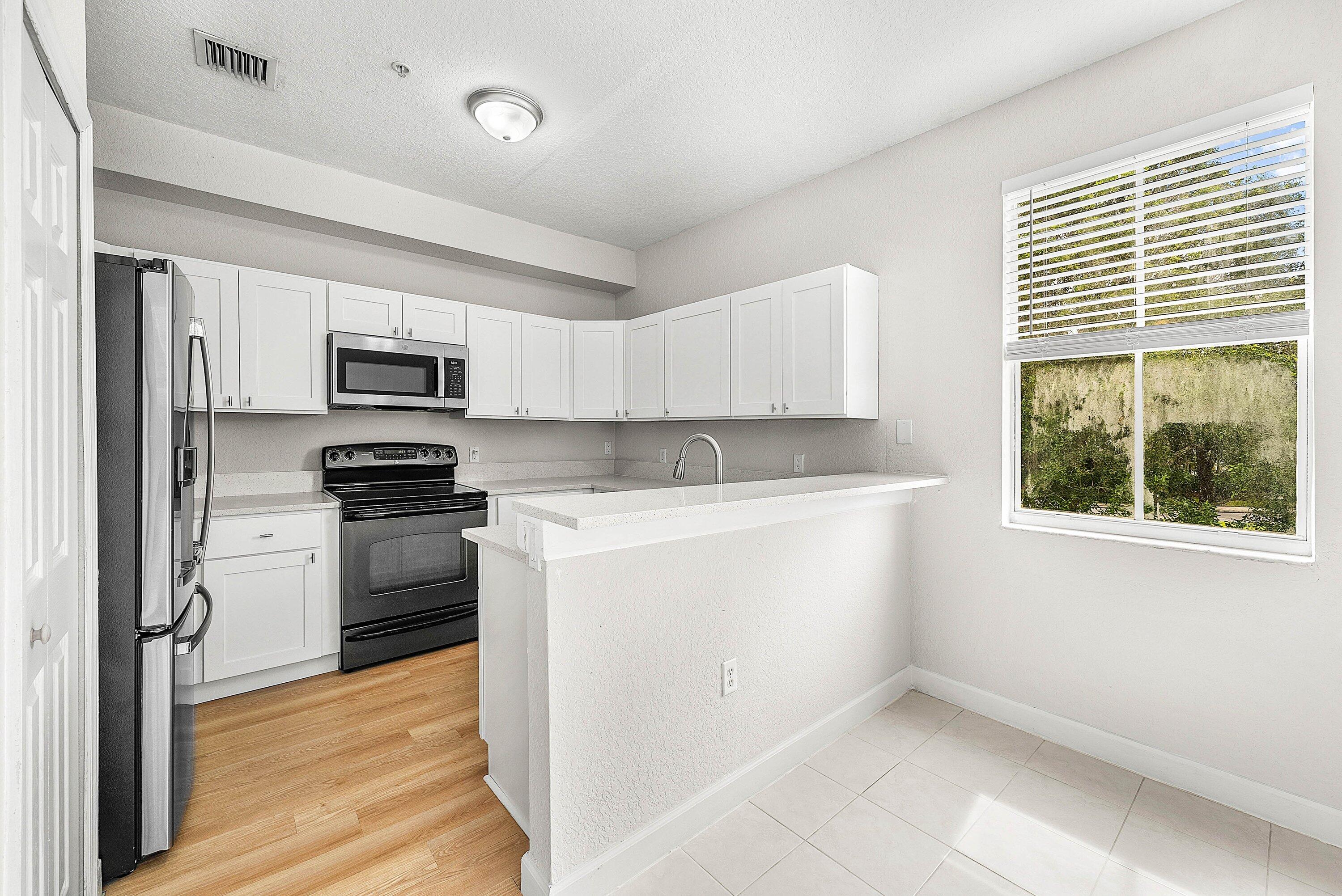1008 SW Shoma #394, Royal Palm Beach FL 33414