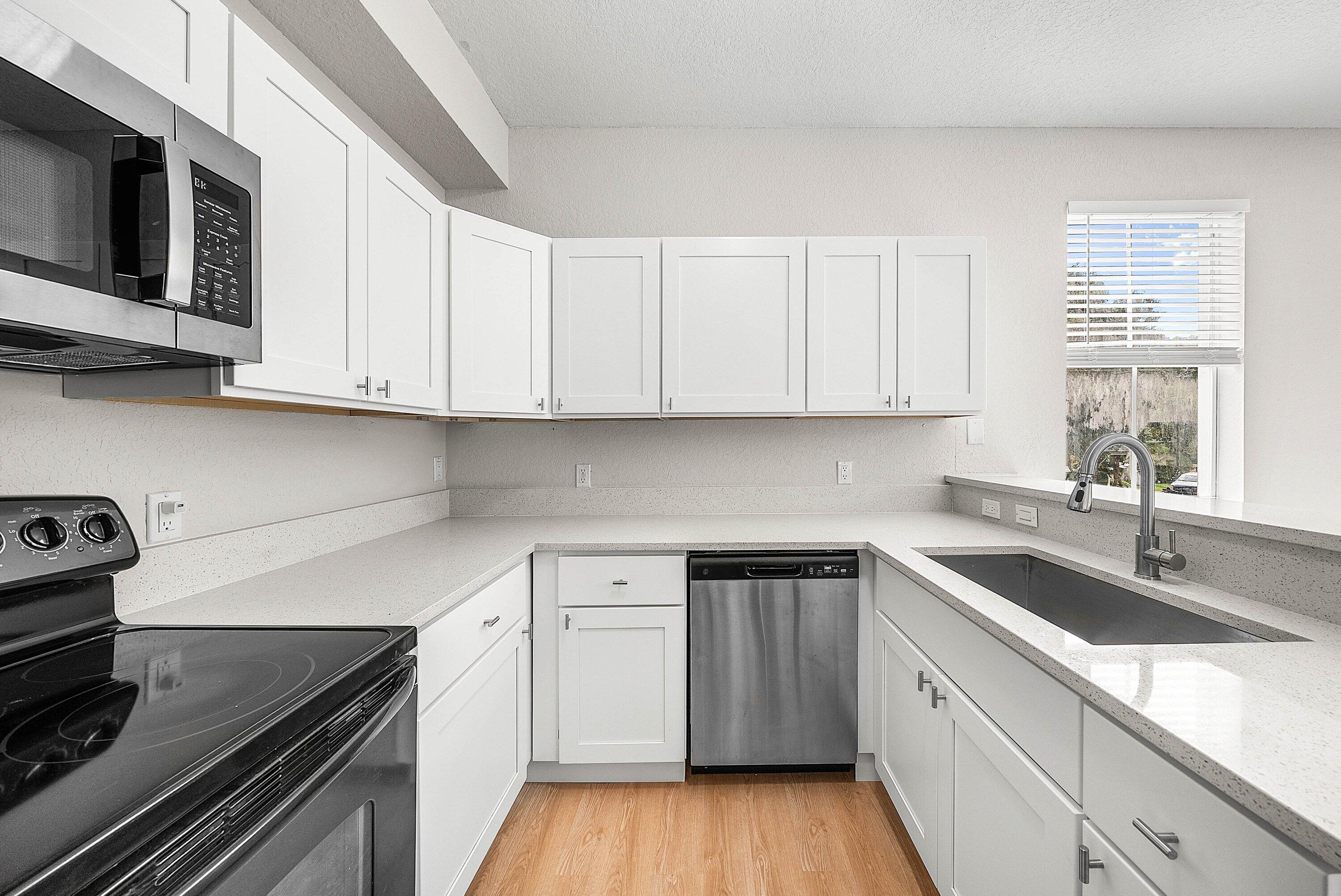 1008 SW Shoma #394, Royal Palm Beach FL 33414