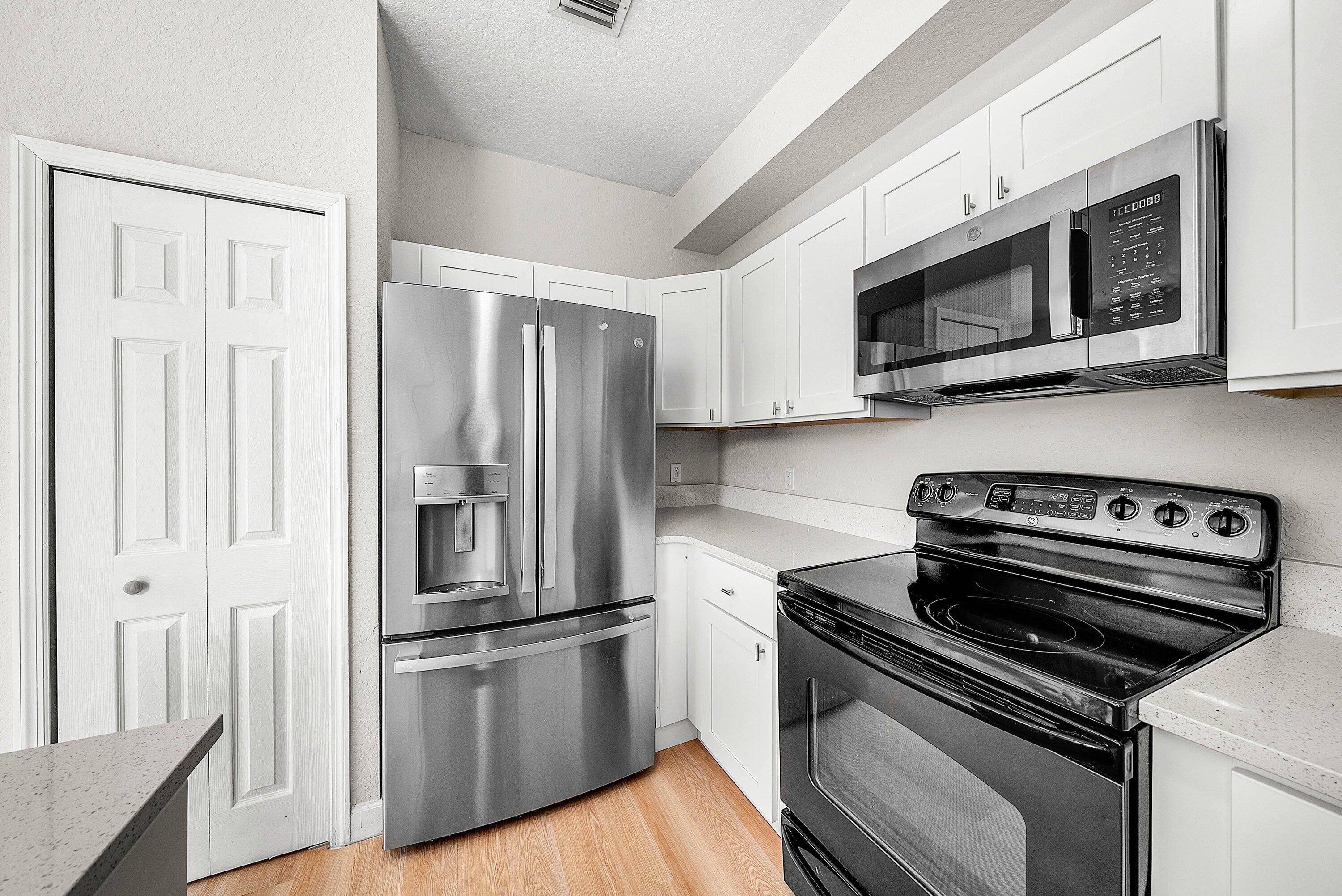 1008 SW Shoma #394, Royal Palm Beach FL 33414