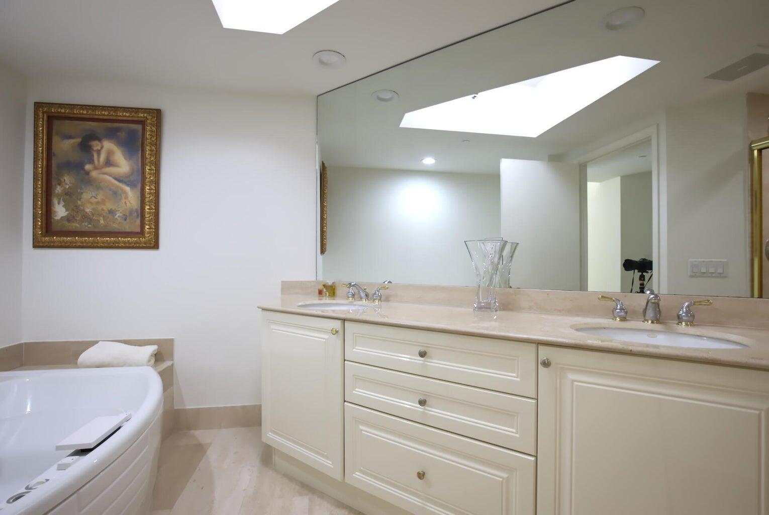 3740 S Ocean #108b, Highland Beach FL 33487