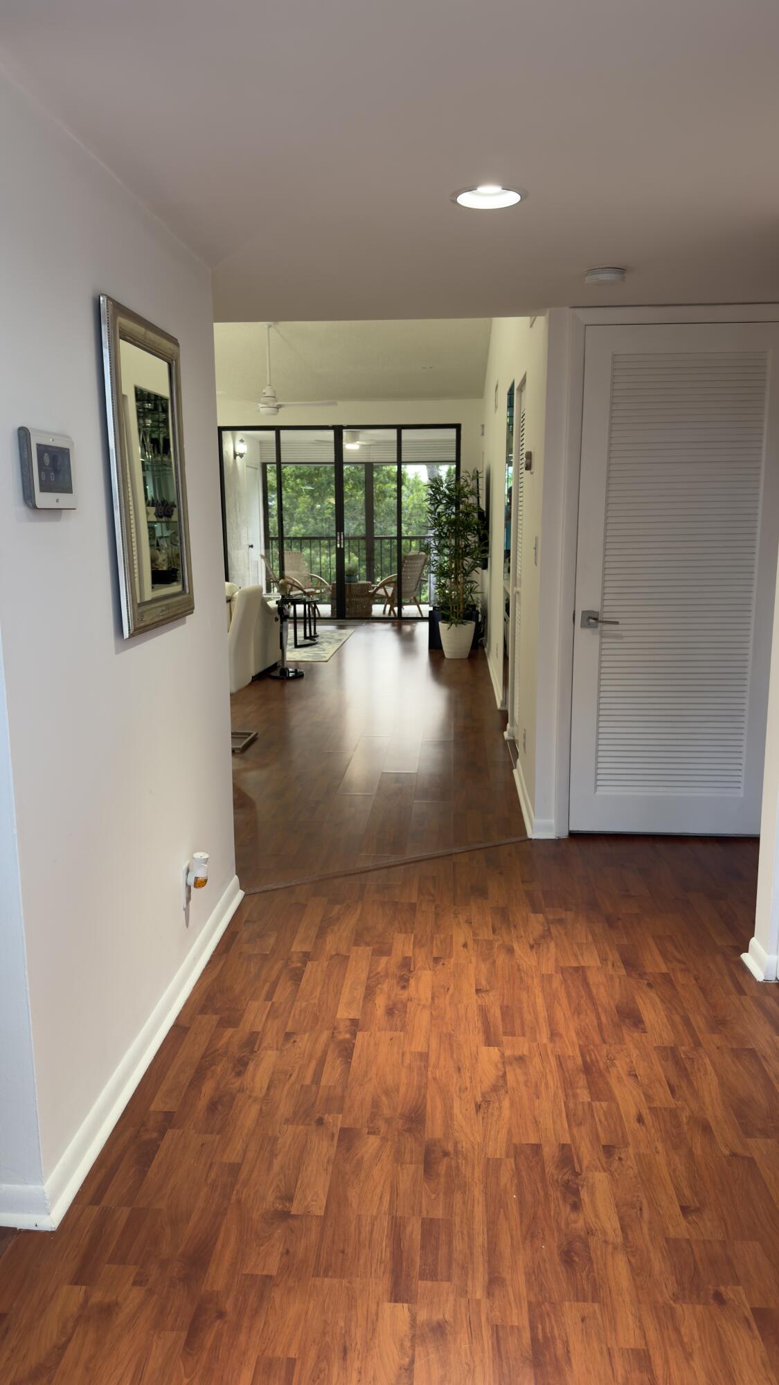 7473 Glendevon #407, Delray Beach FL 33446