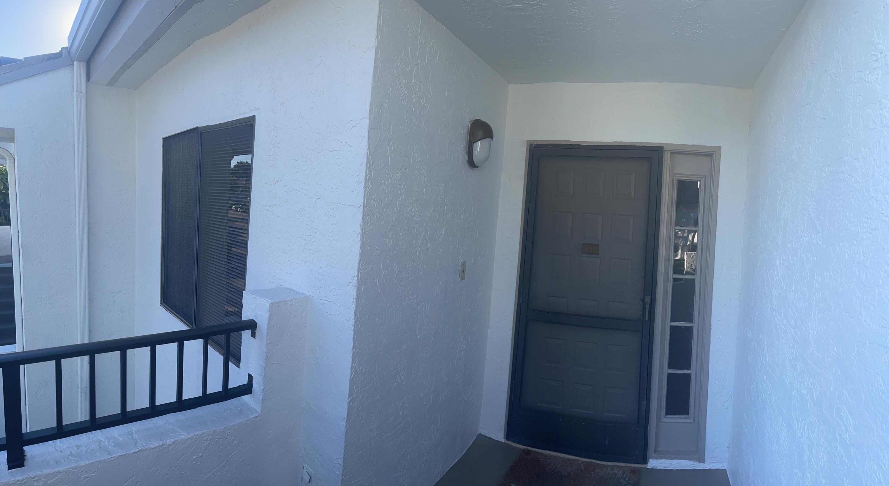 7473 Glendevon #407, Delray Beach FL 33446