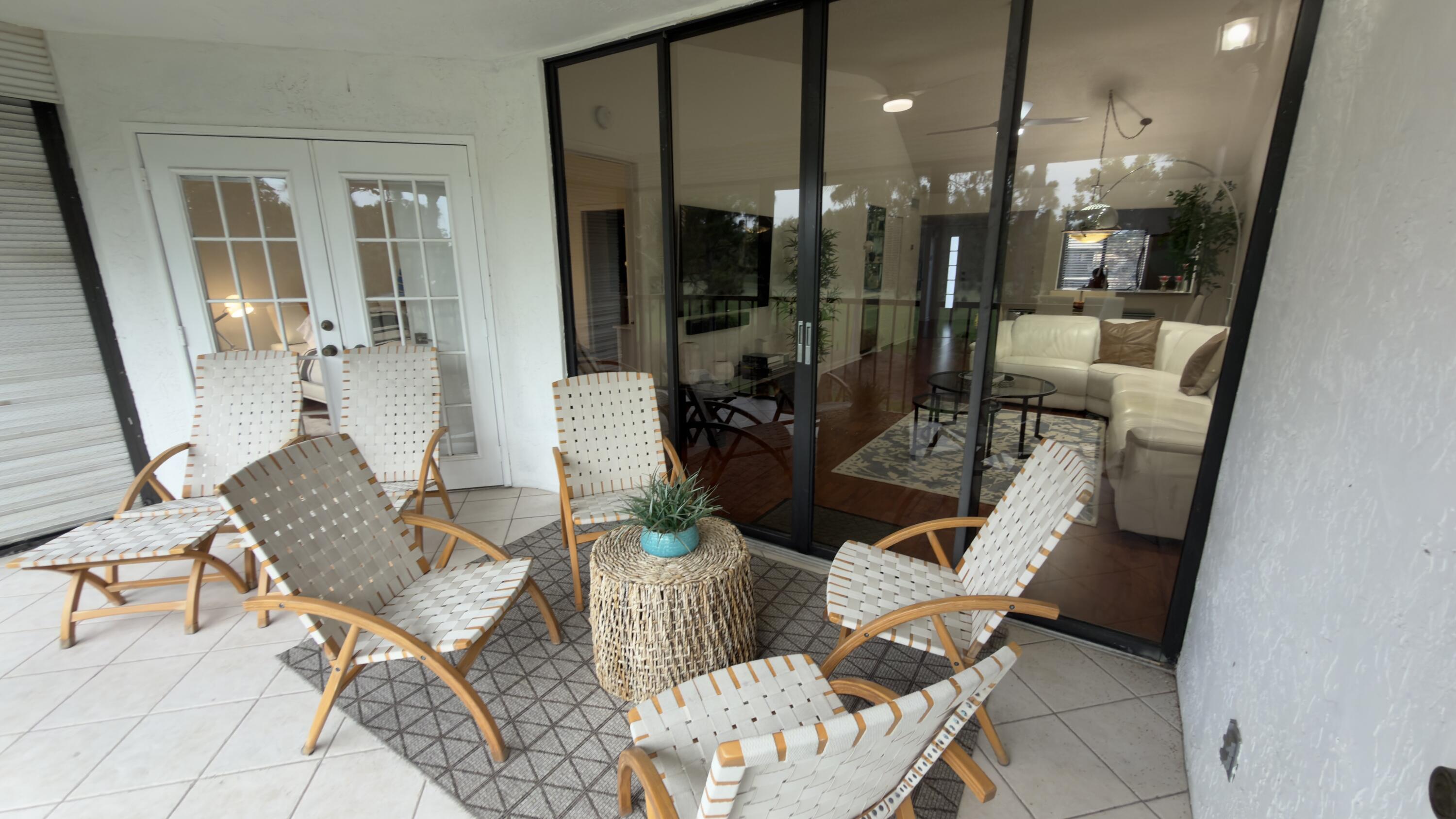 7473 Glendevon #407, Delray Beach FL 33446