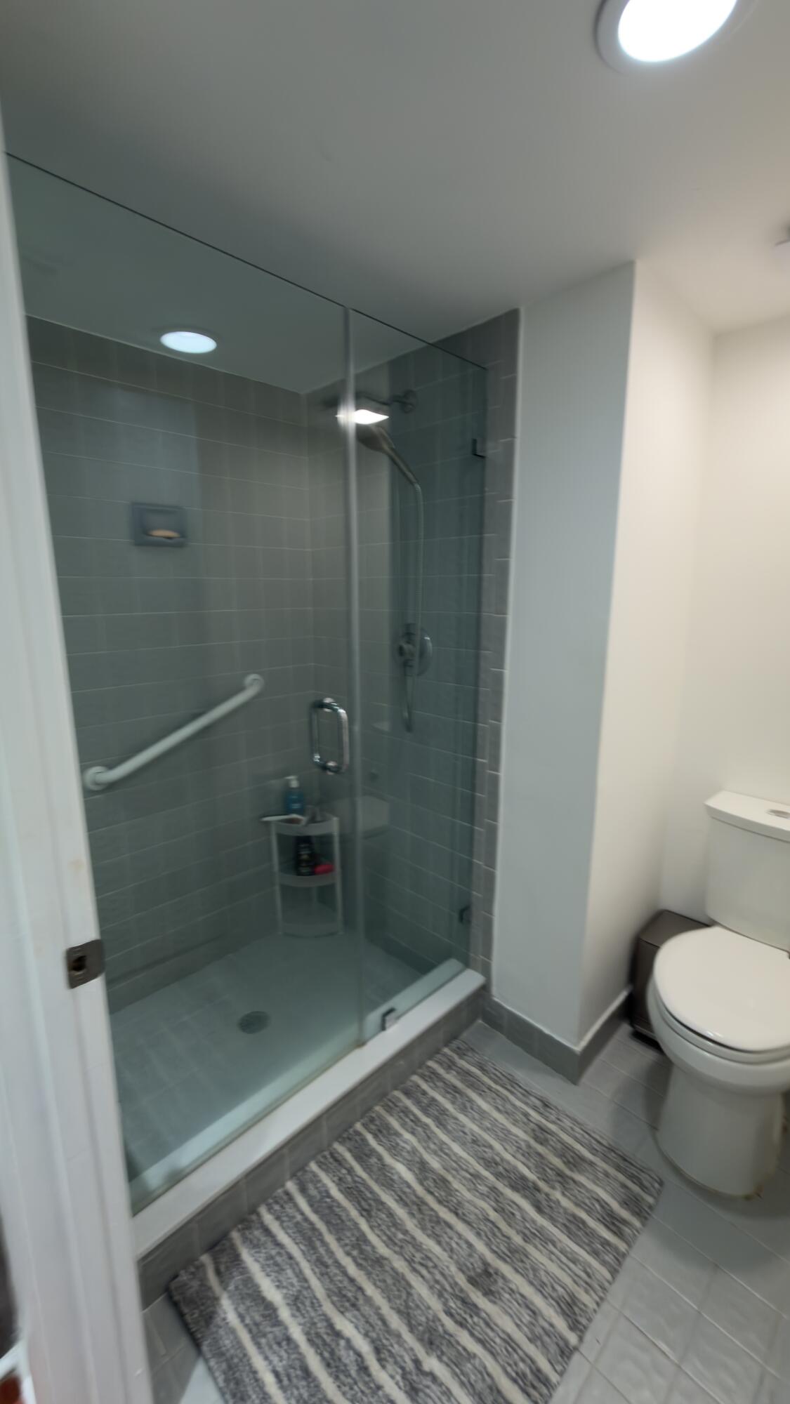 7473 Glendevon #407, Delray Beach FL 33446
