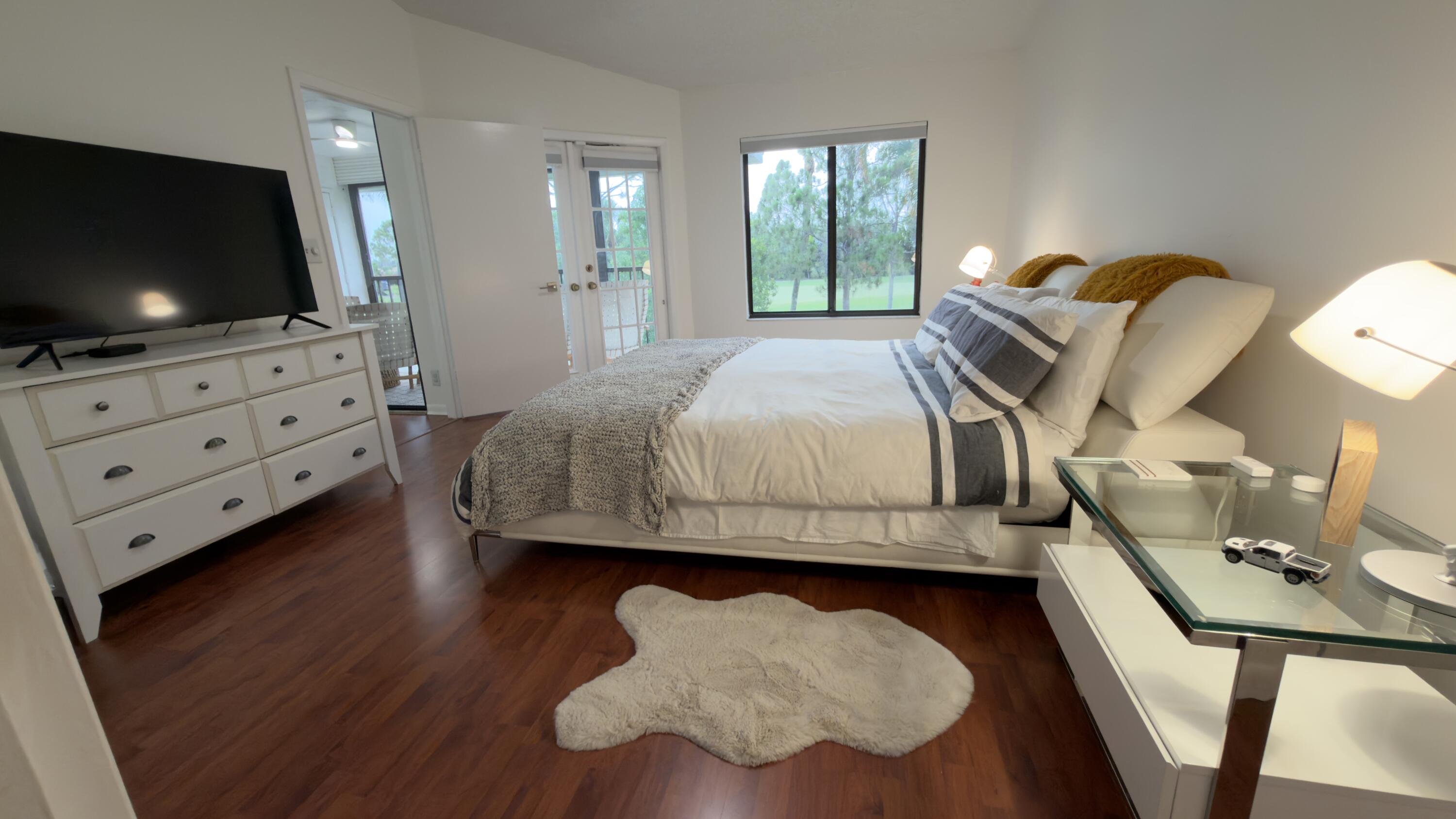 7473 Glendevon #407, Delray Beach FL 33446