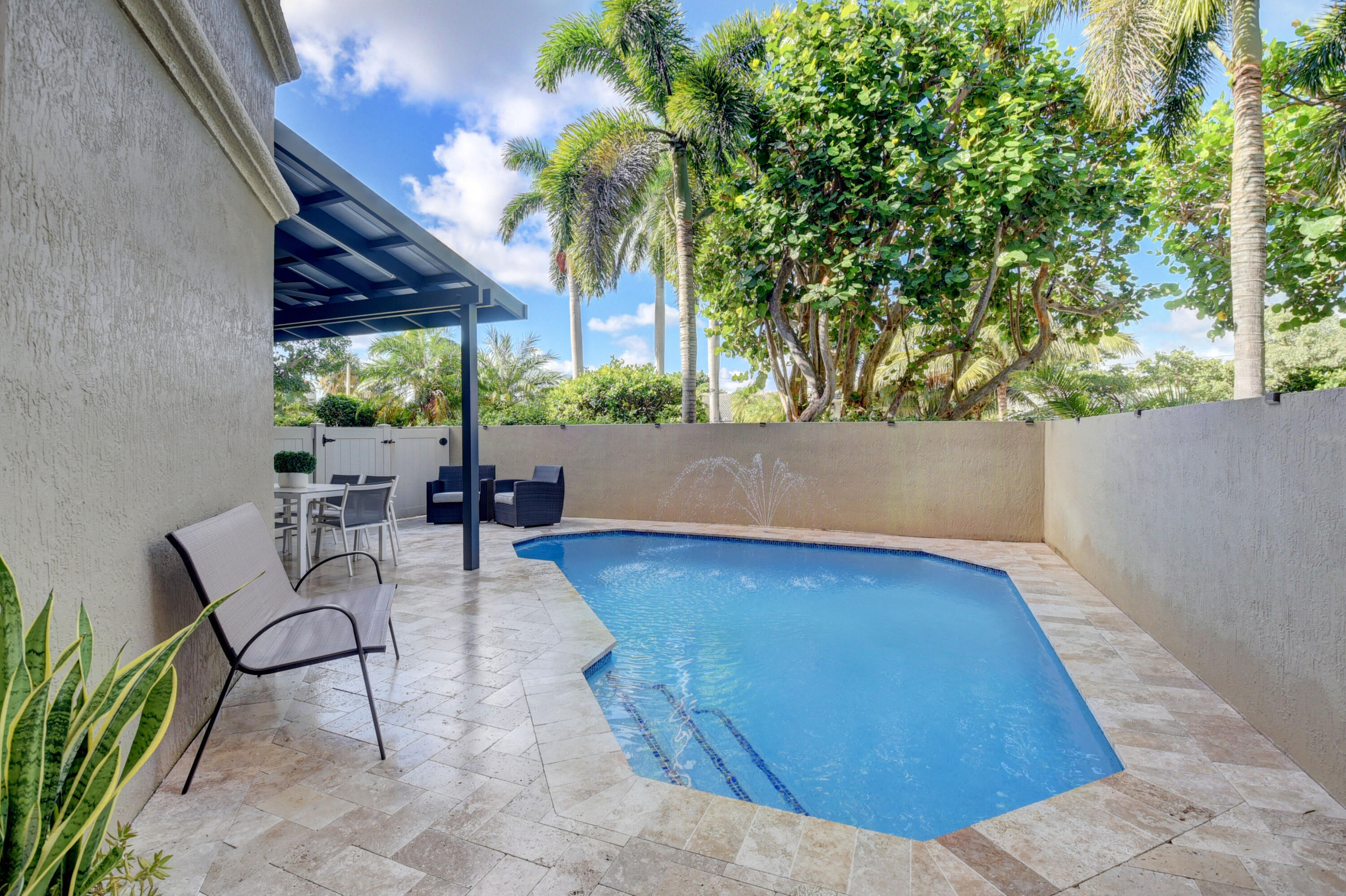 921 Osceola #Unit 4, Boca Raton FL 33432
