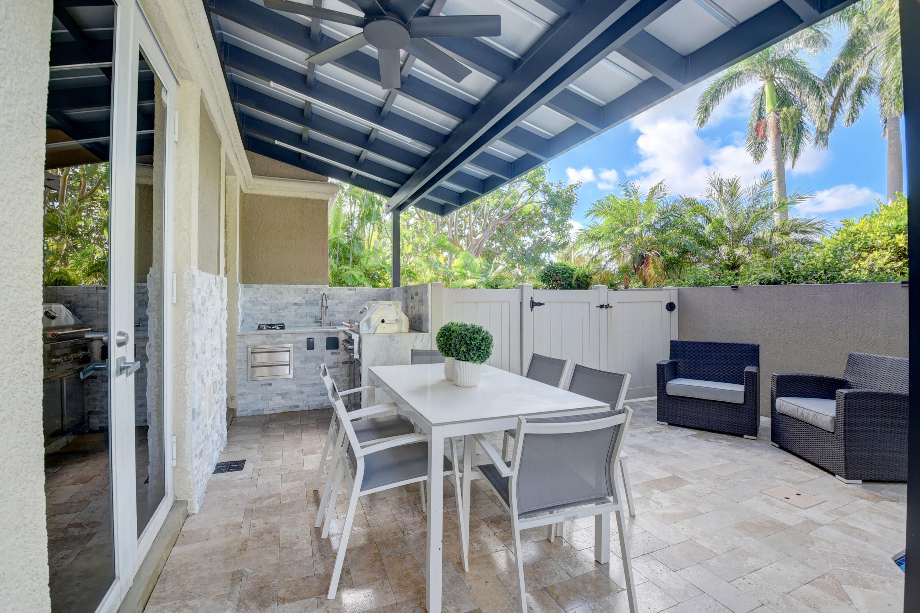 921 Osceola #Unit 4, Boca Raton FL 33432