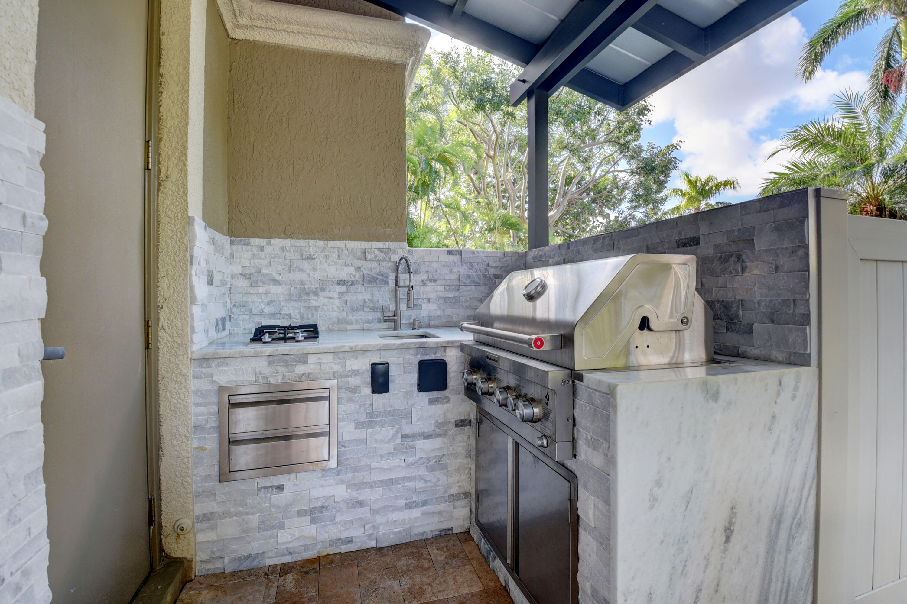 921 Osceola #Unit 4, Boca Raton FL 33432
