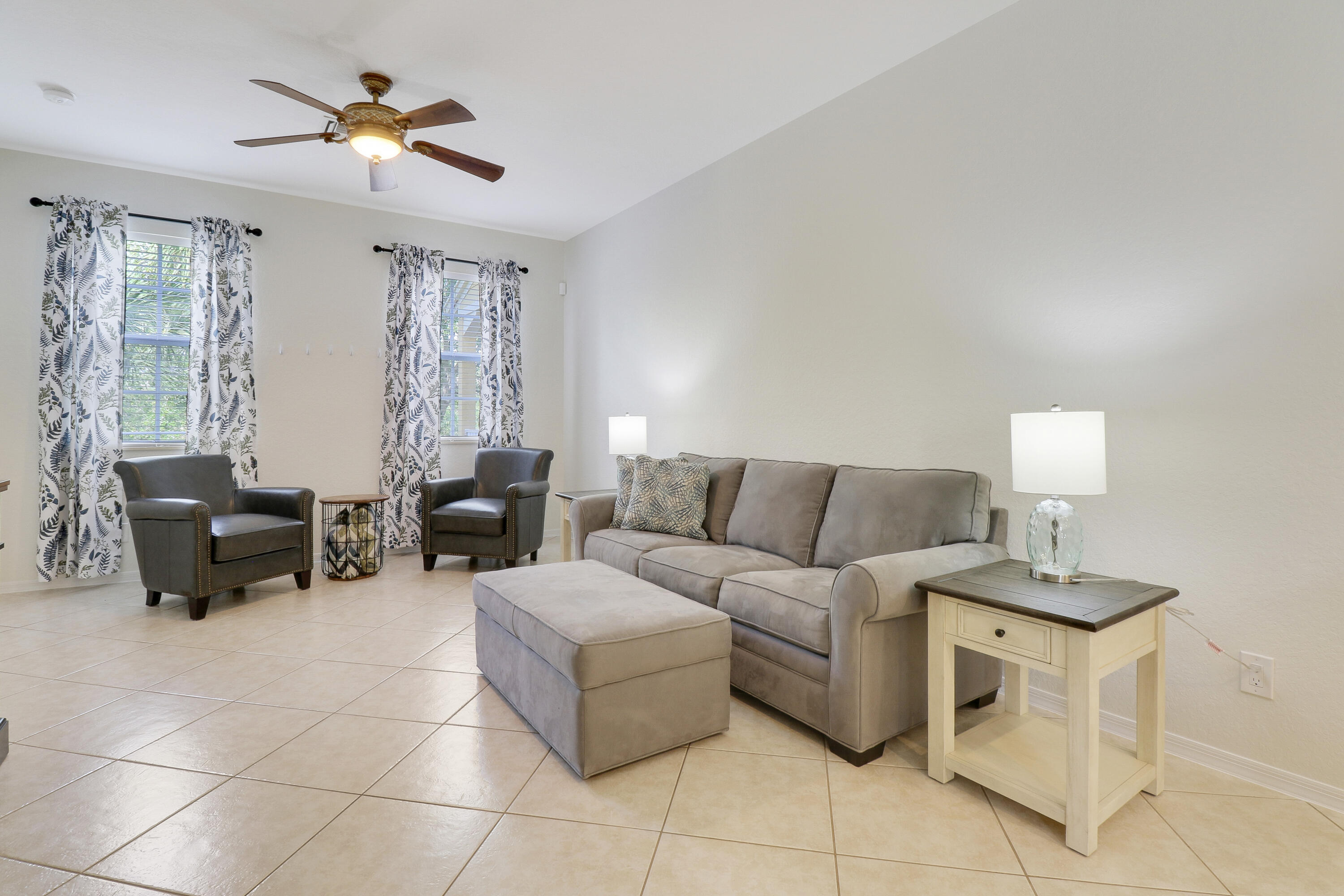 123 E Thatch Palm, Jupiter FL 33458