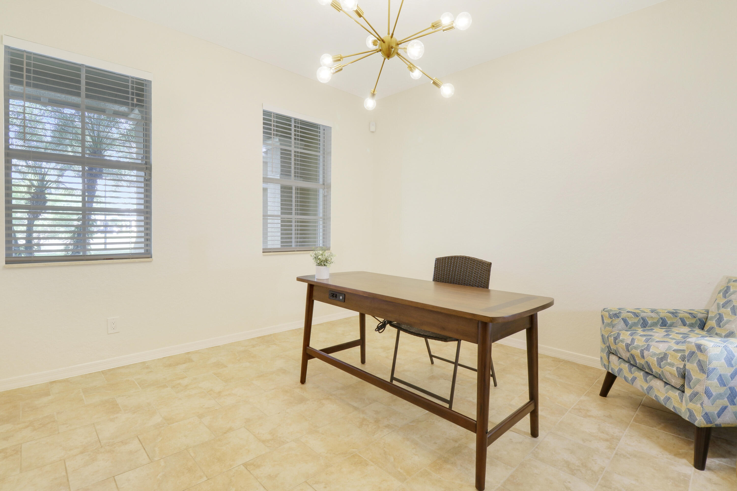 123 E Thatch Palm, Jupiter FL 33458