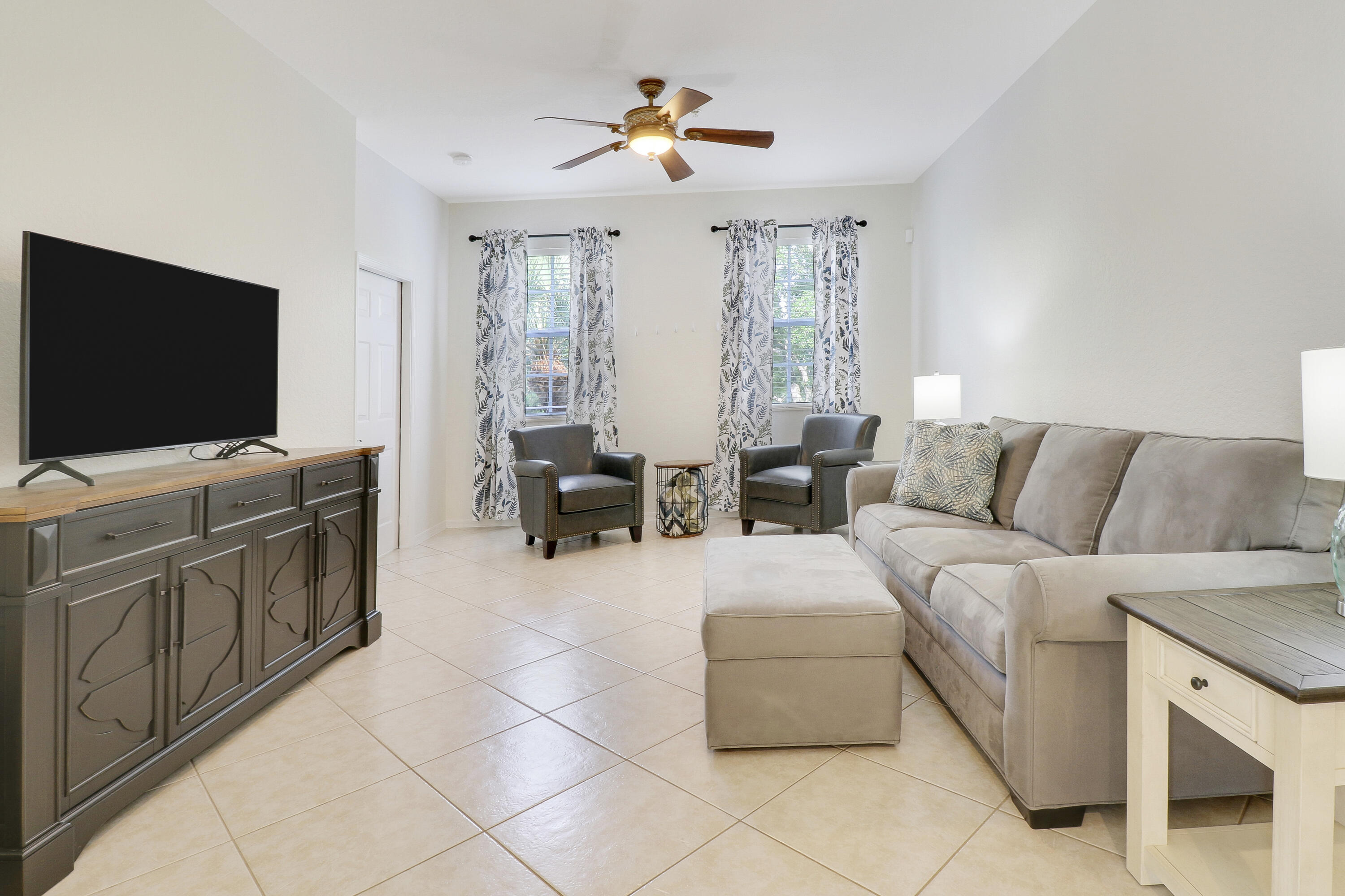 123 E Thatch Palm, Jupiter FL 33458