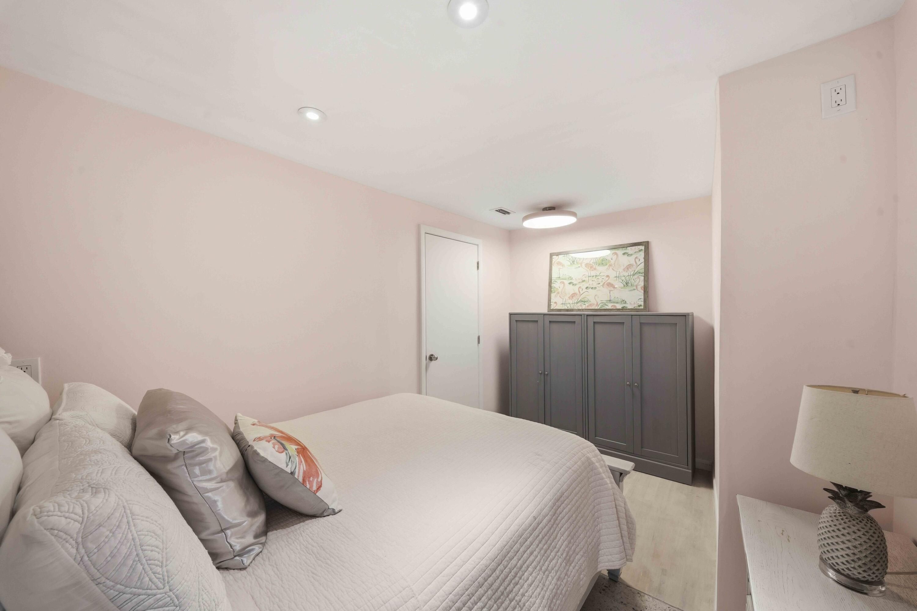 333 Sunset #404, Fort Lauderdale FL 33301
