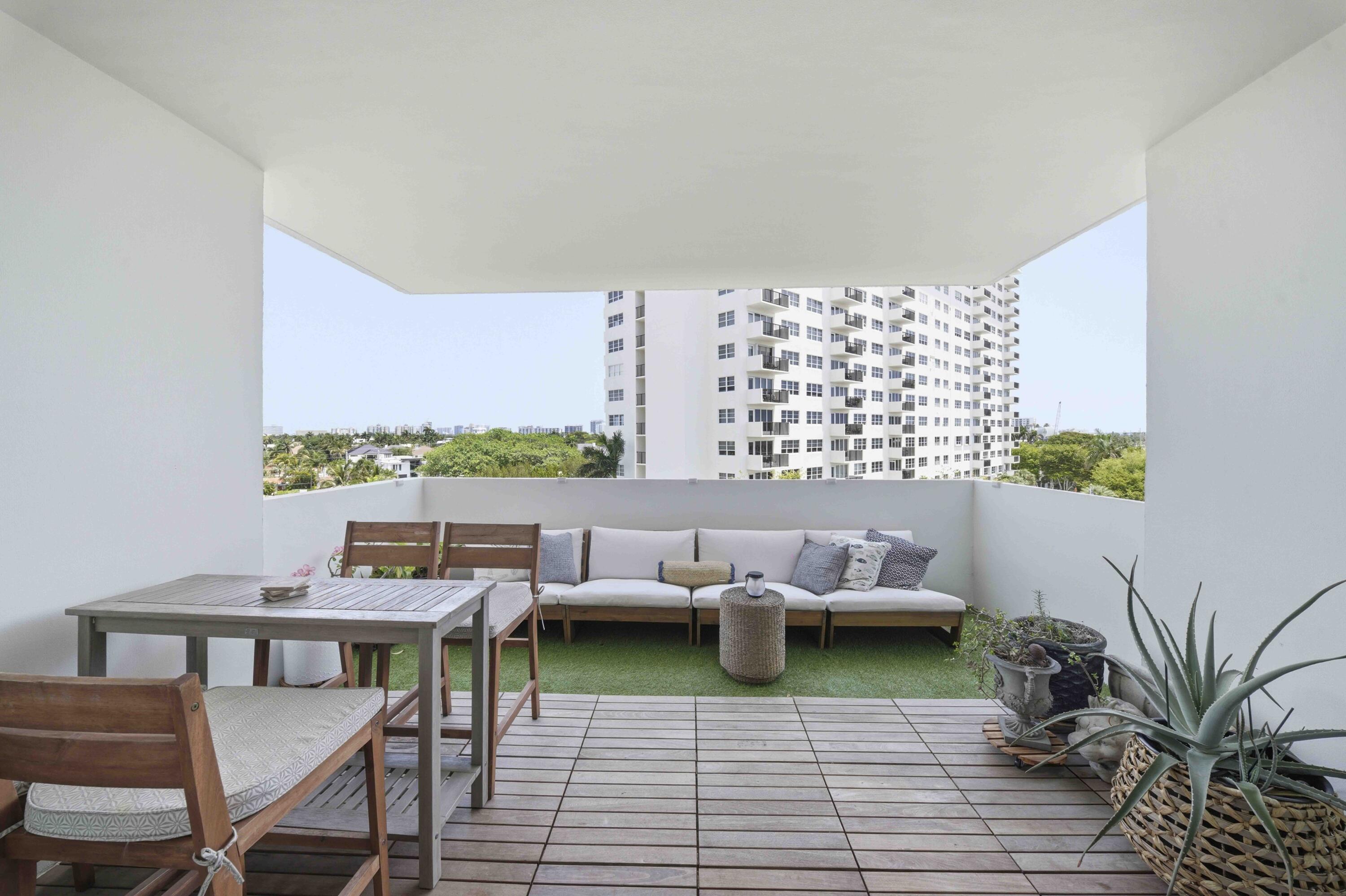 333 Sunset #404, Fort Lauderdale FL 33301