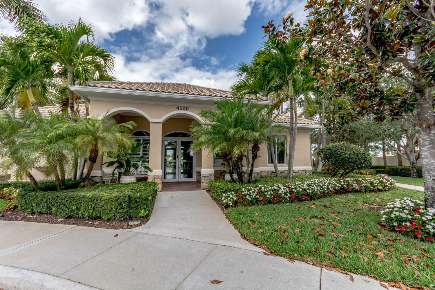 4705 Dovehill, Palm Beach Gardens FL 33418