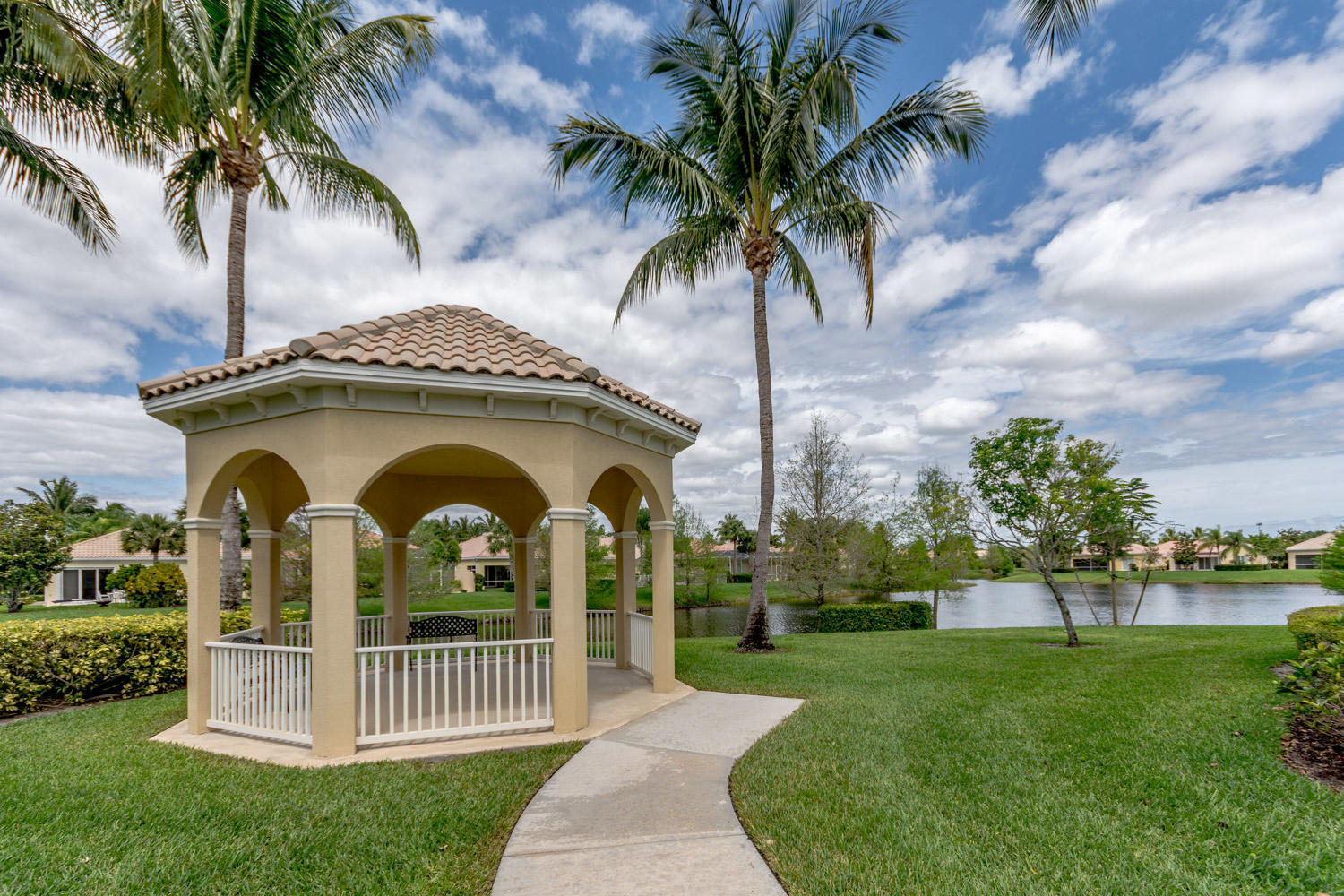4705 Dovehill, Palm Beach Gardens FL 33418