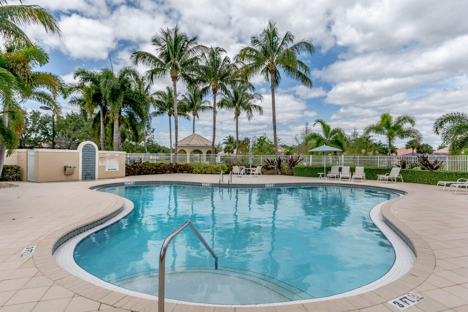 4705 Dovehill, Palm Beach Gardens FL 33418