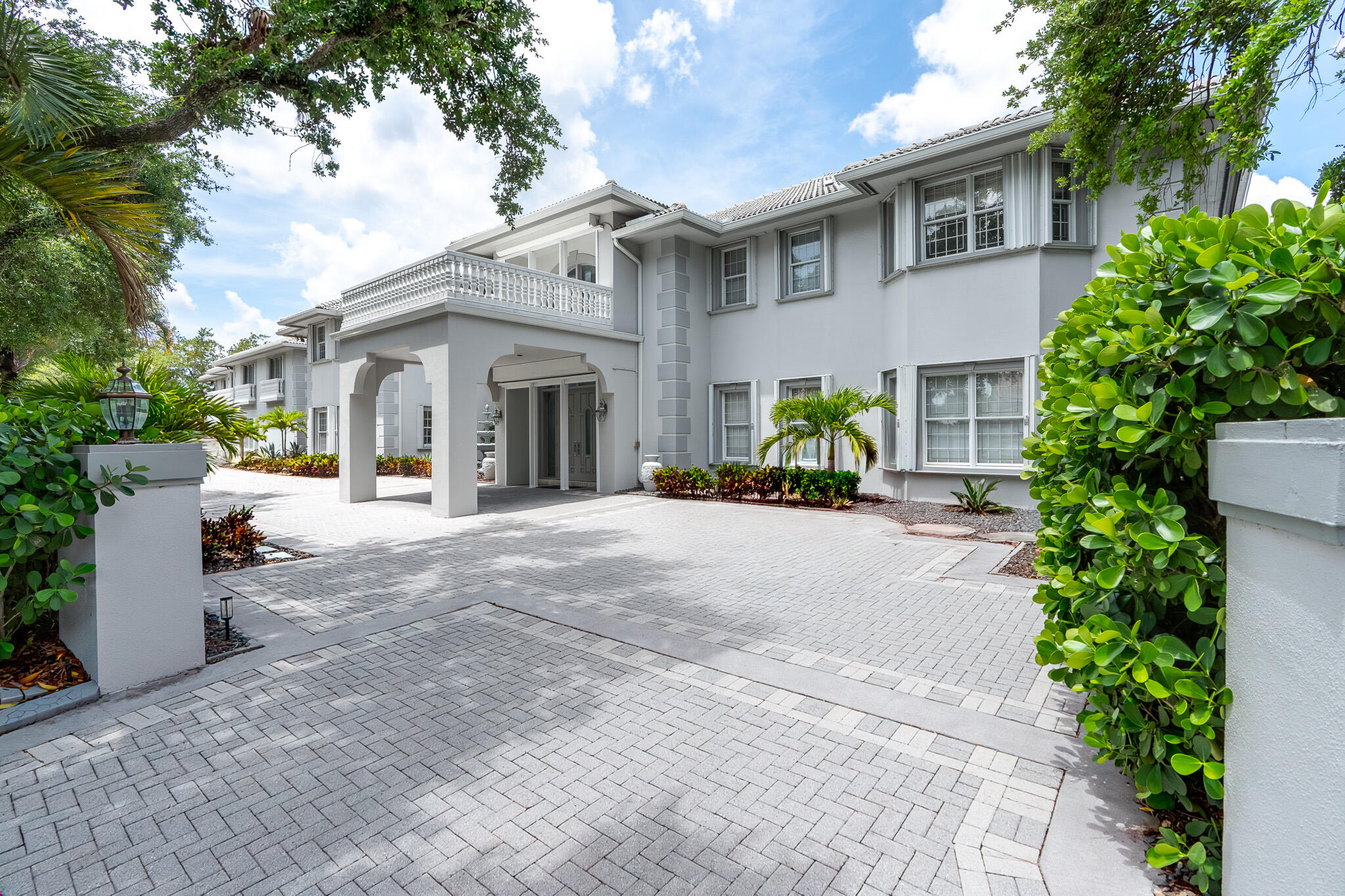 1800 Eagle Trace, Coral Springs FL 33071