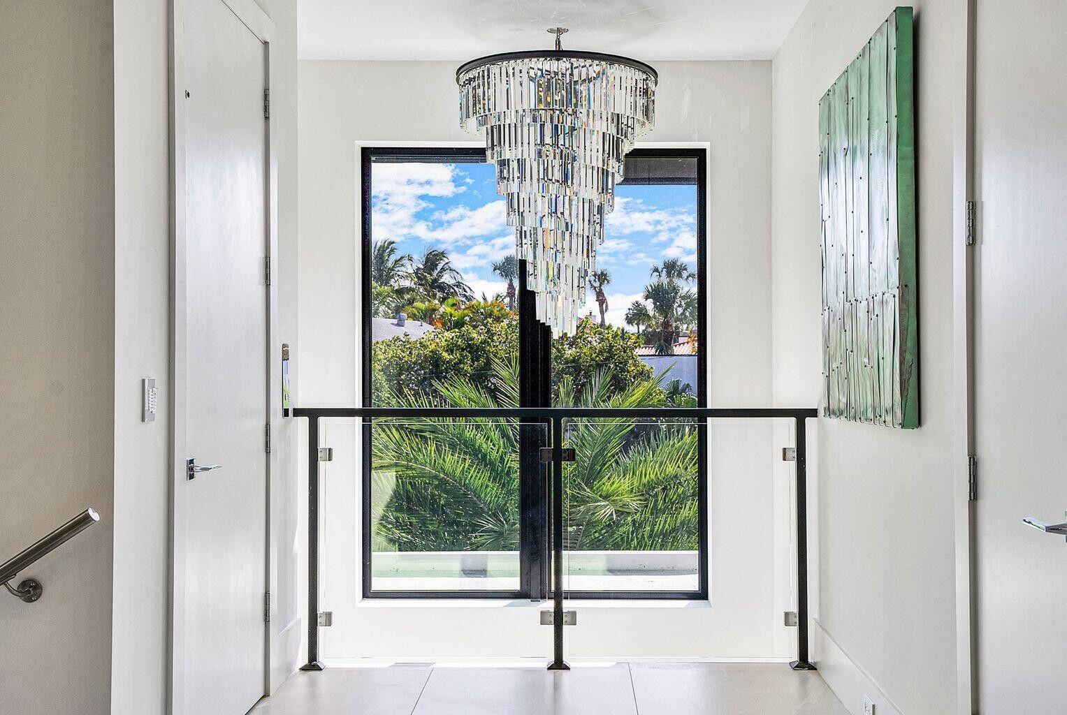 775 W Park Dr, Boca Raton FL 33432