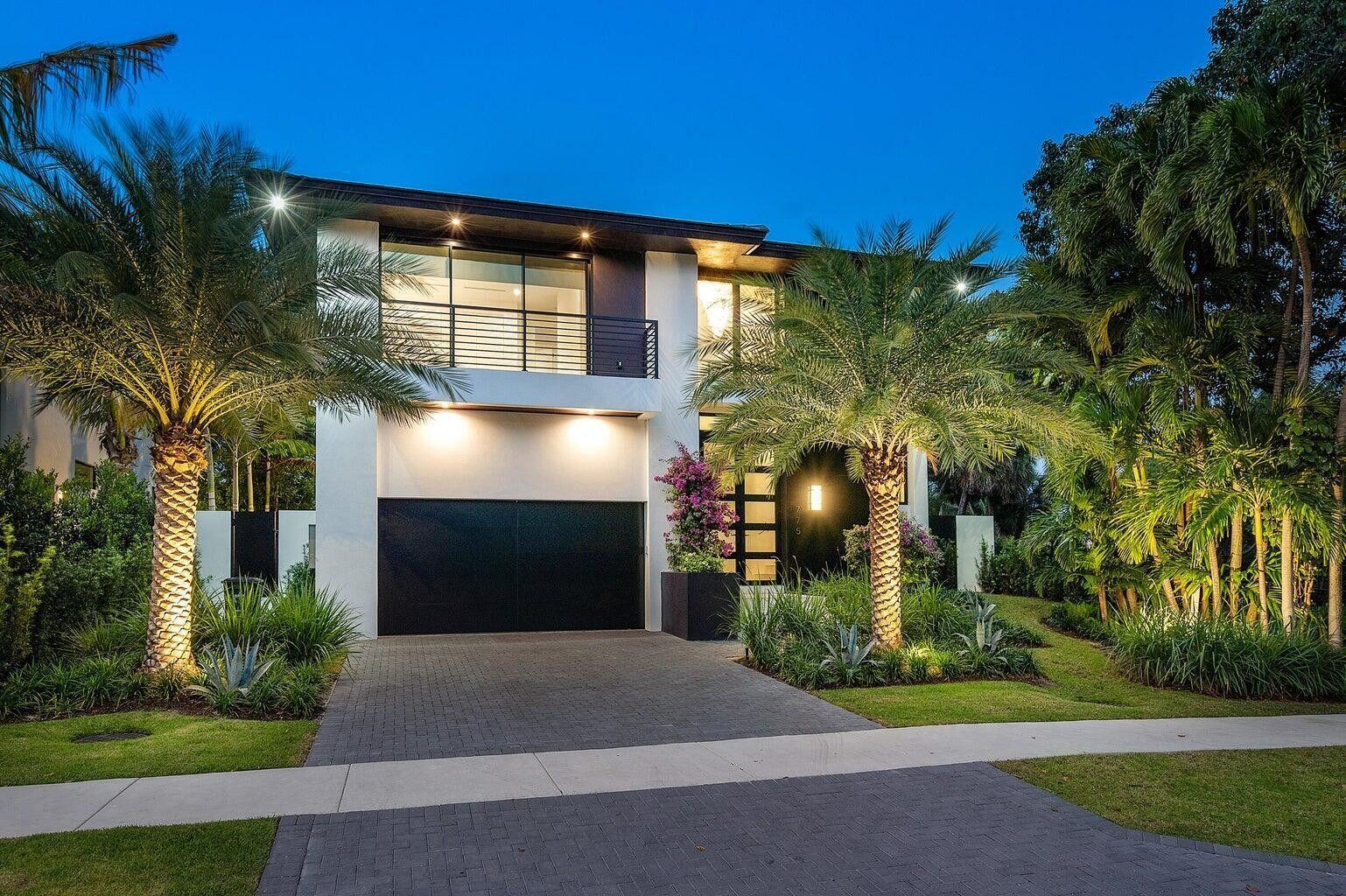 775 W Park Dr, Boca Raton FL 33432