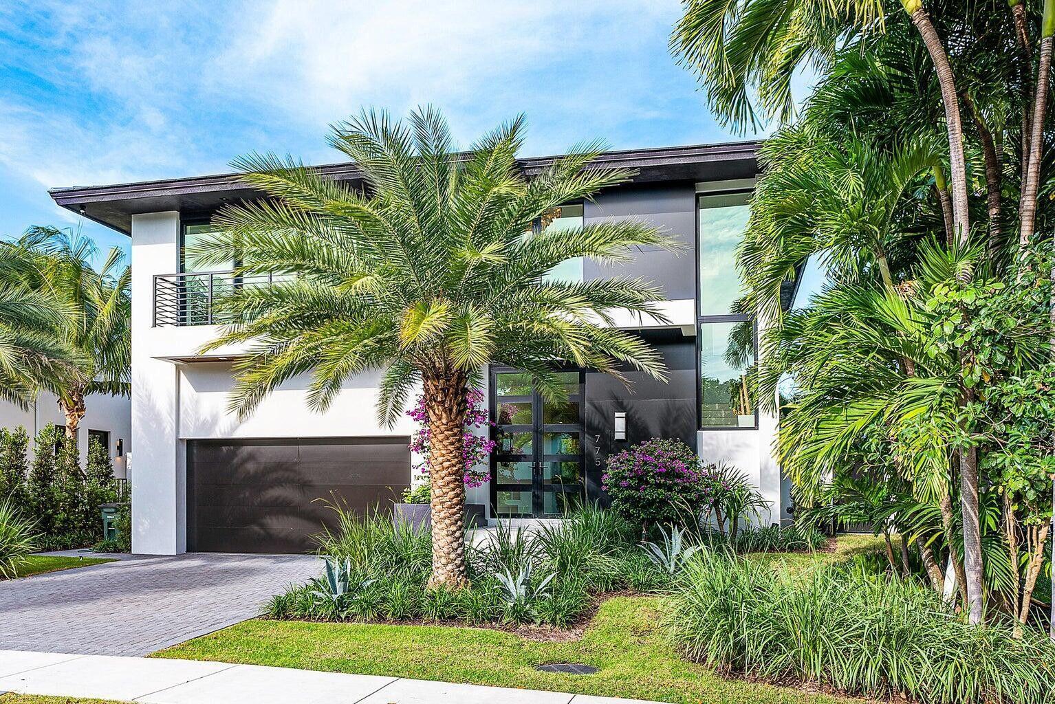 775 W Park Dr, Boca Raton FL 33432