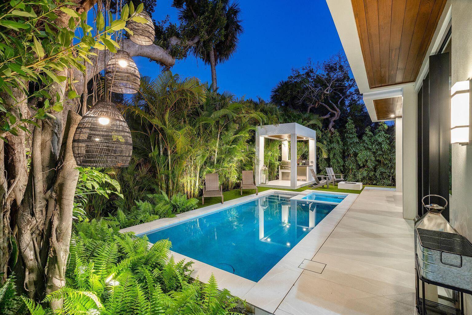 775 W Park Dr, Boca Raton FL 33432