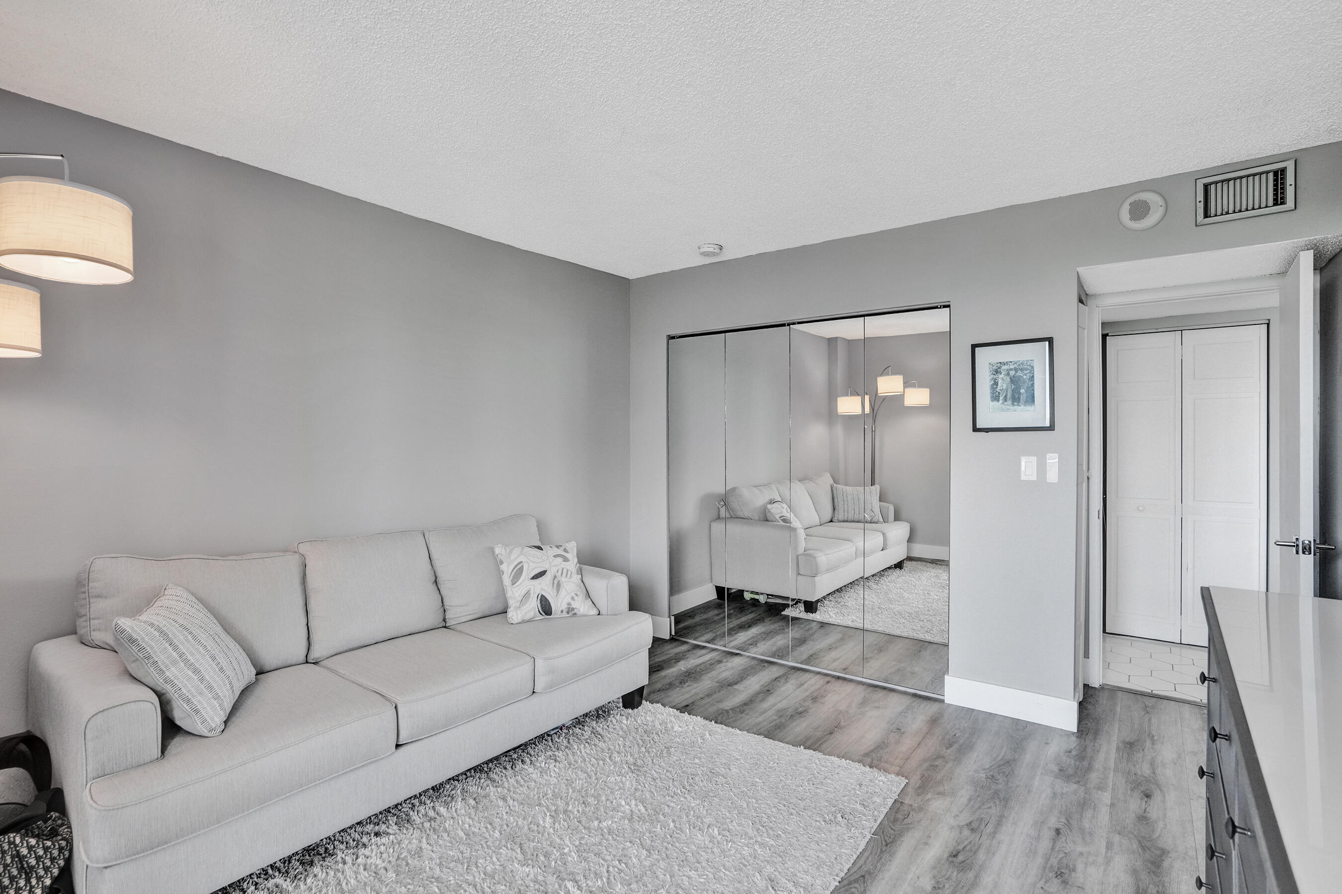 3701 N Country Club #605, Aventura FL 33180