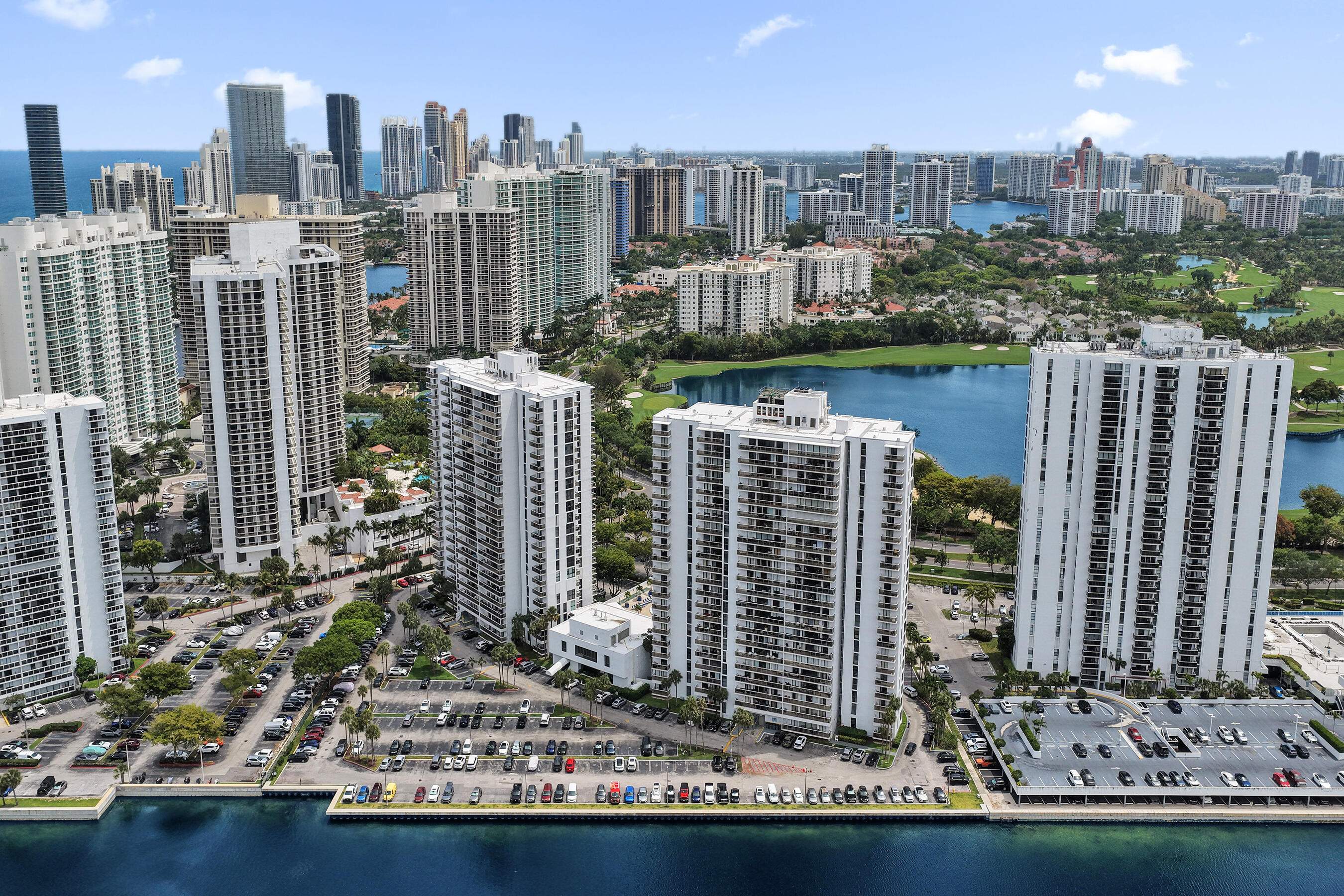 3701 N Country Club #605, Aventura FL 33180