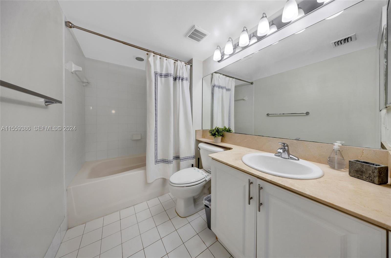 1155 Brickell Bay #2207, Miami FL 33131