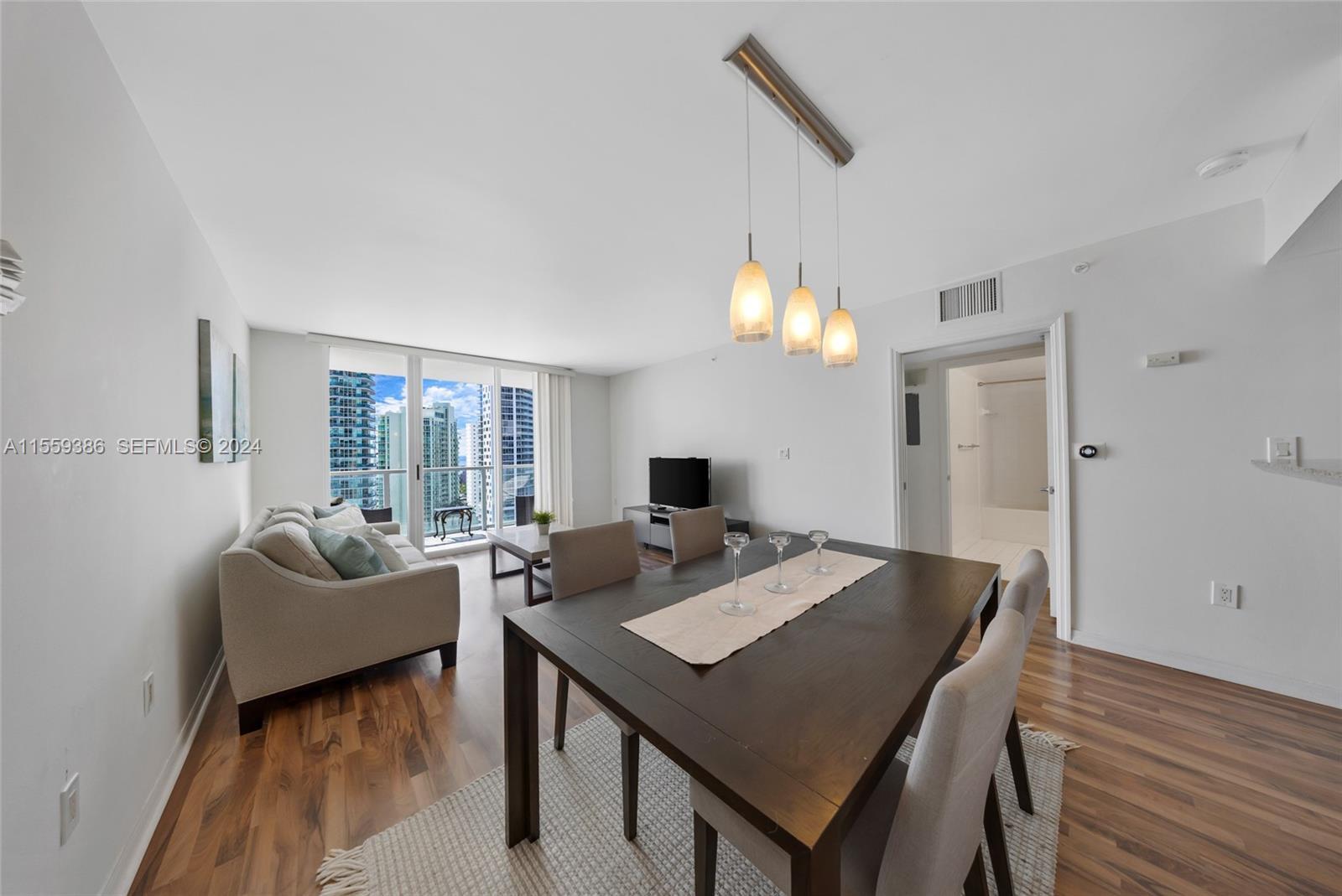 1155 Brickell Bay #2207, Miami FL 33131
