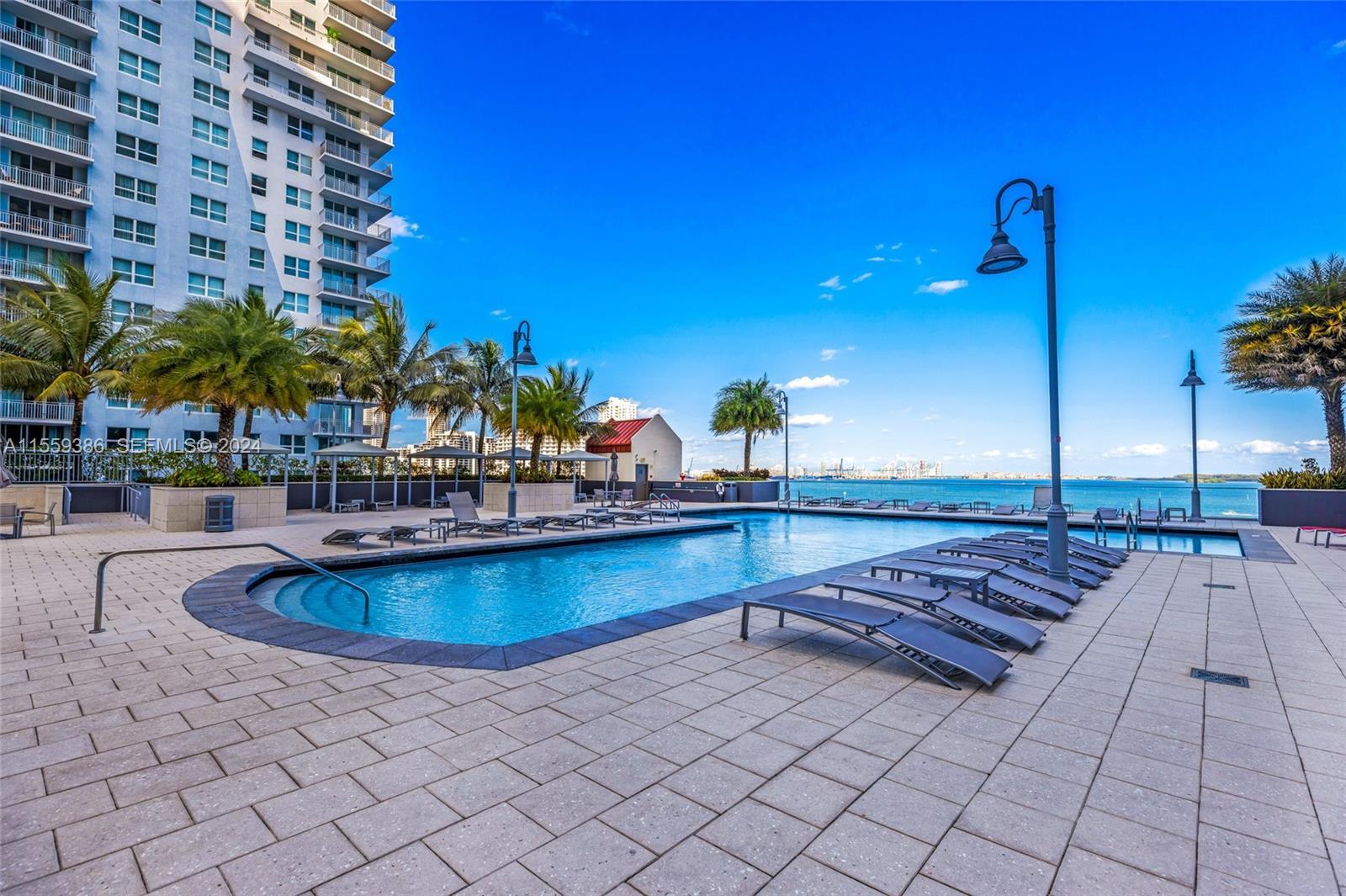 1155 Brickell Bay #2207, Miami FL 33131
