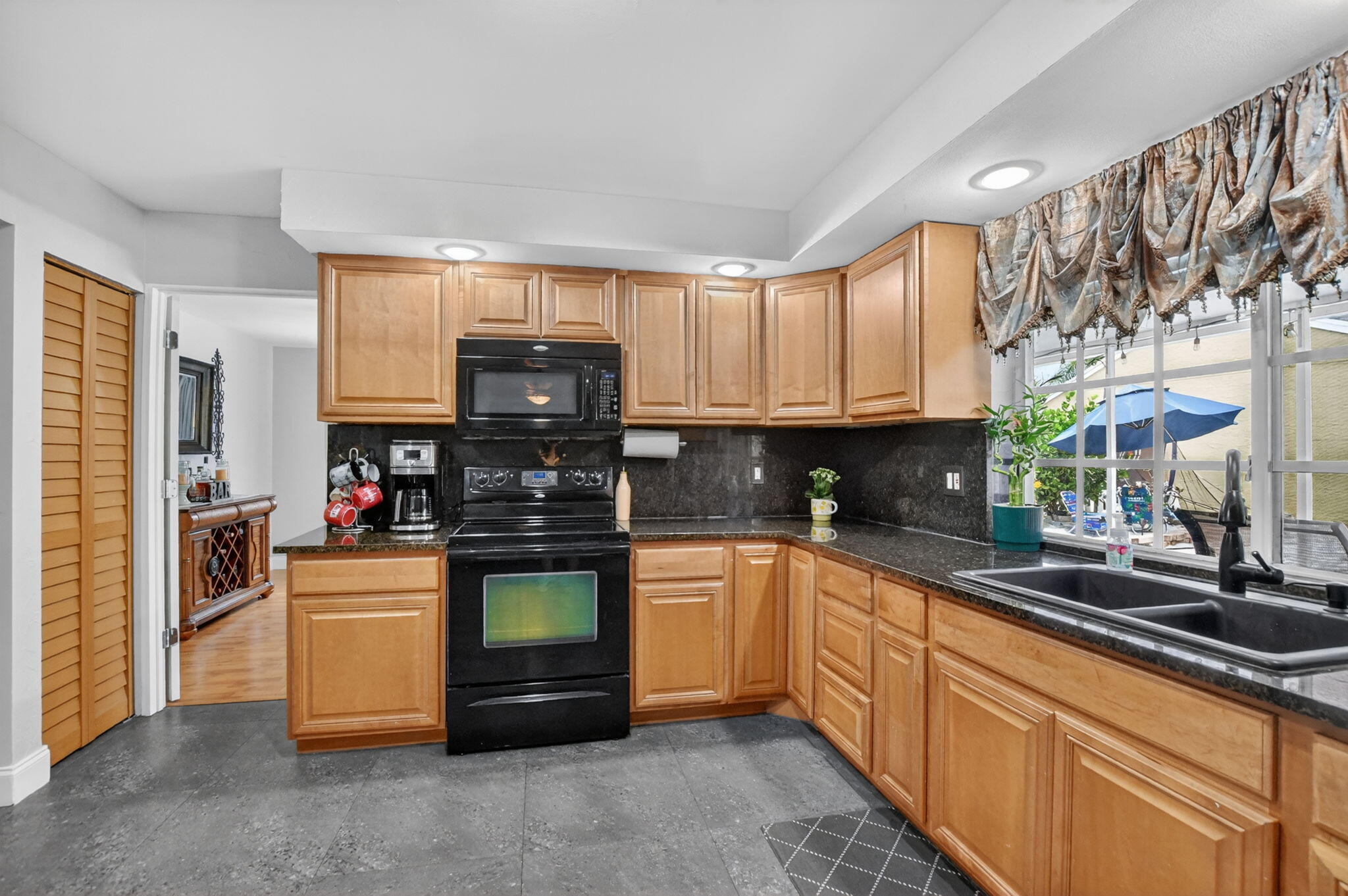9976 Robins Nest, Boca Raton FL 33496