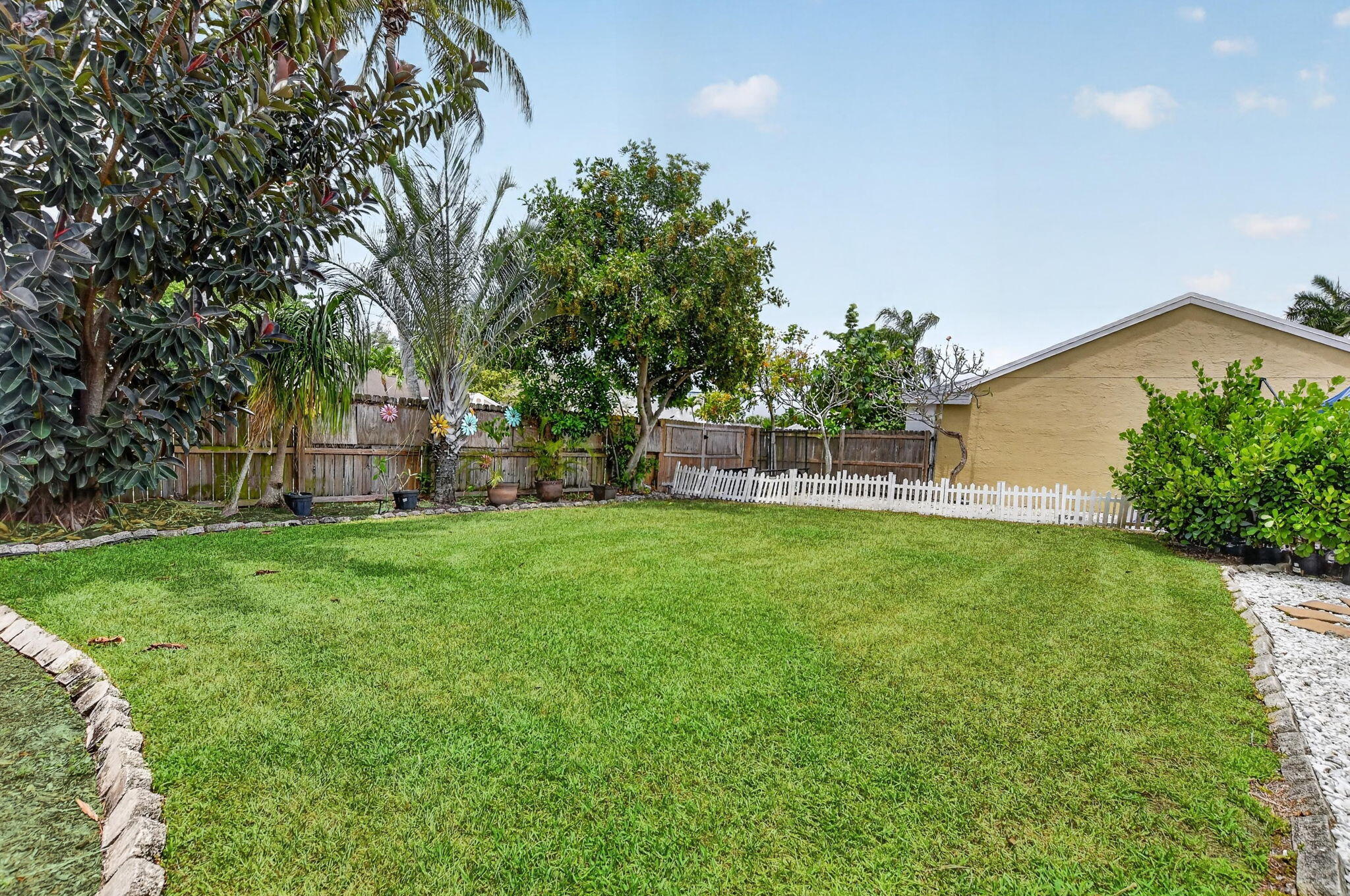 9976 Robins Nest, Boca Raton FL 33496