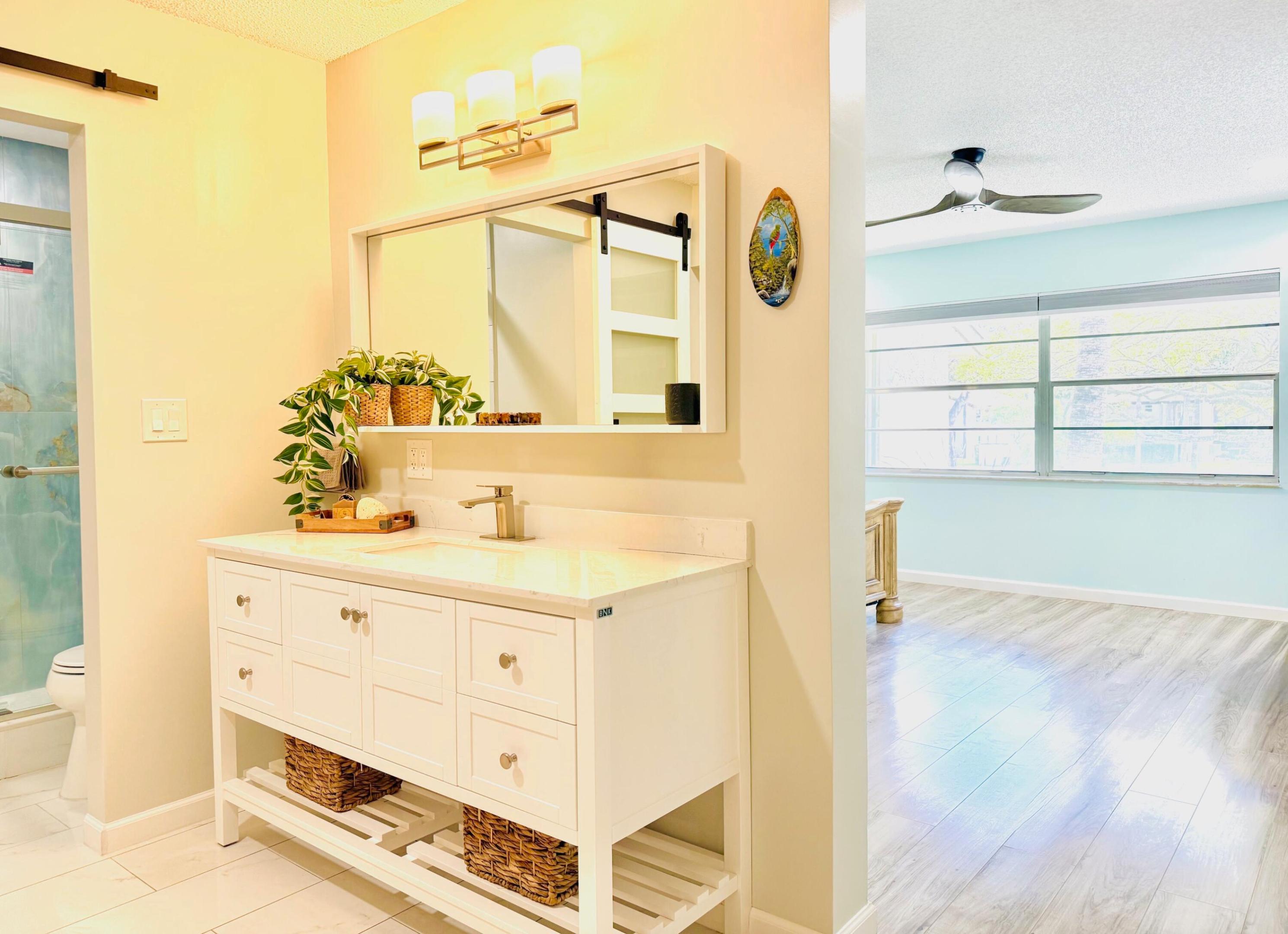 8765 Azalea #204, Tamarac FL 33321