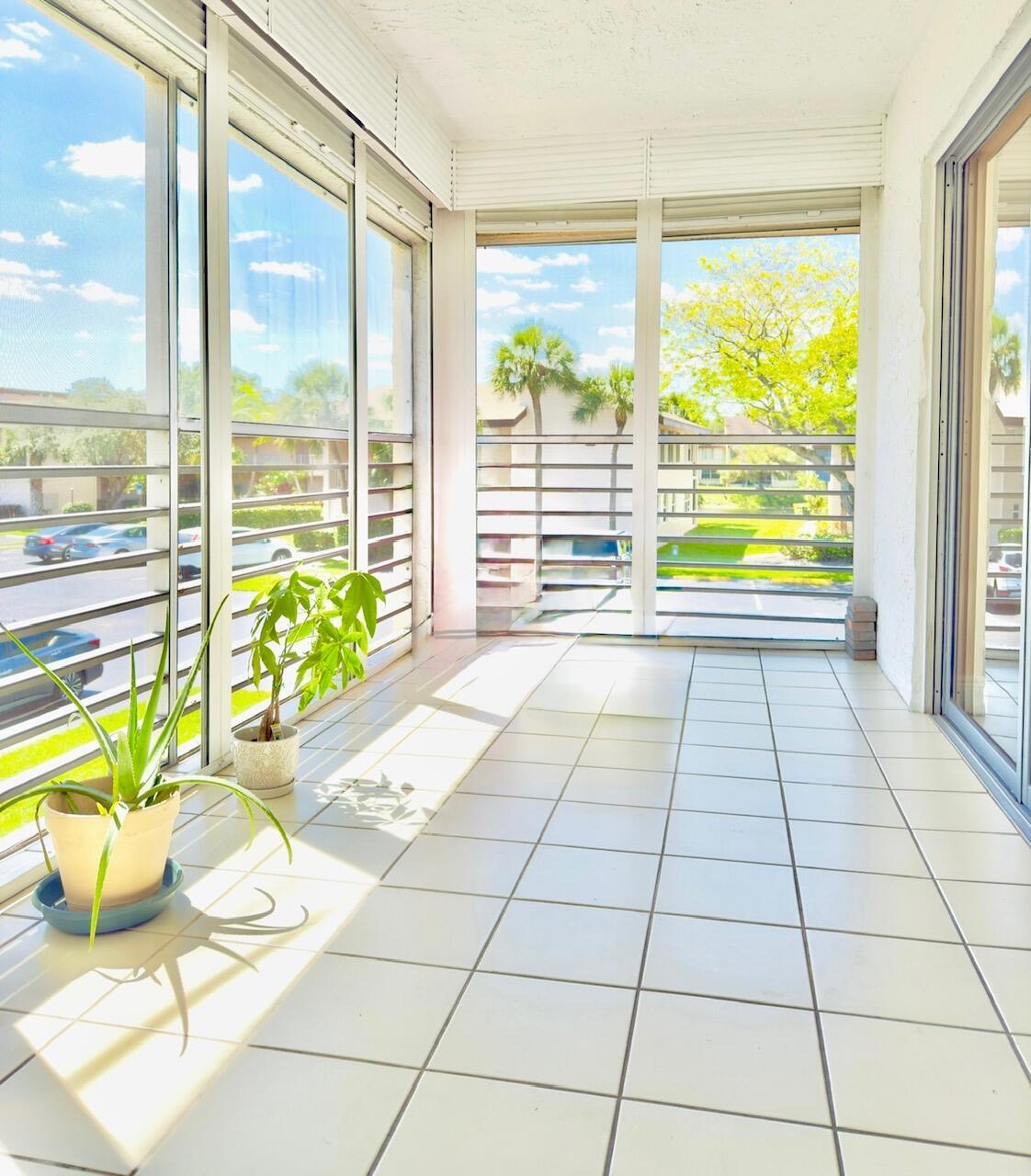 8765 Azalea #204, Tamarac FL 33321
