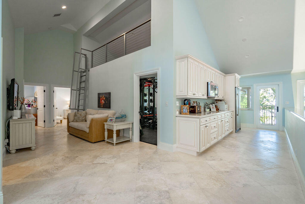 4130 NE 31st, Lighthouse Point FL 33064