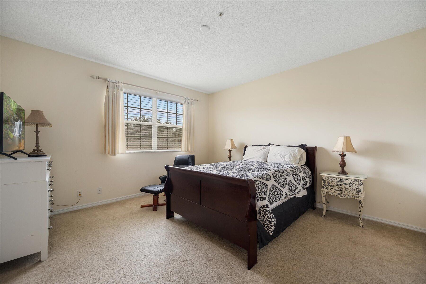 112 Lighthouse #G, Tequesta FL 33469