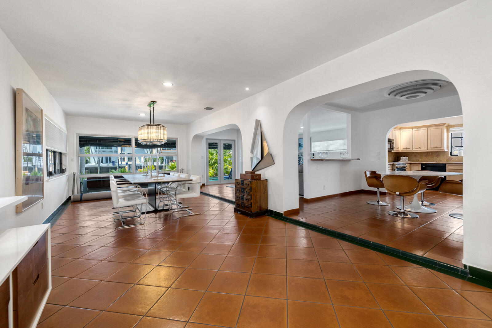 325 Coconut Isle, Fort Lauderdale FL 33301