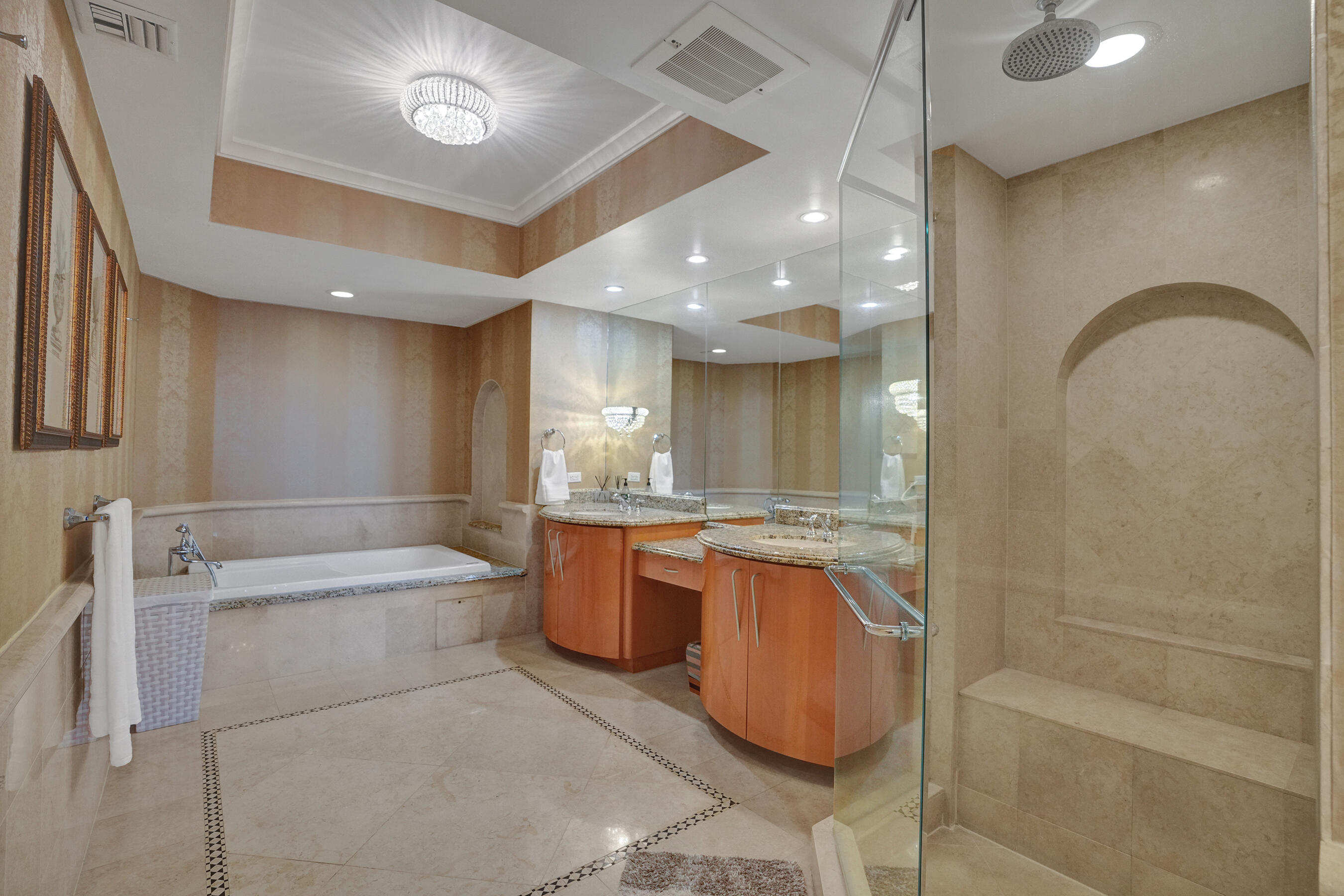 17875 Collins #Apt 3103, Sunny Isles Beach FL 33160