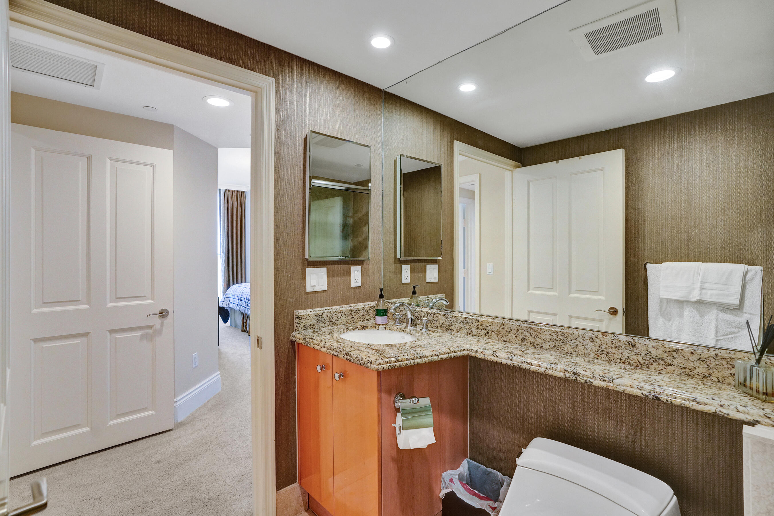 17875 Collins #Apt 3103, Sunny Isles Beach FL 33160