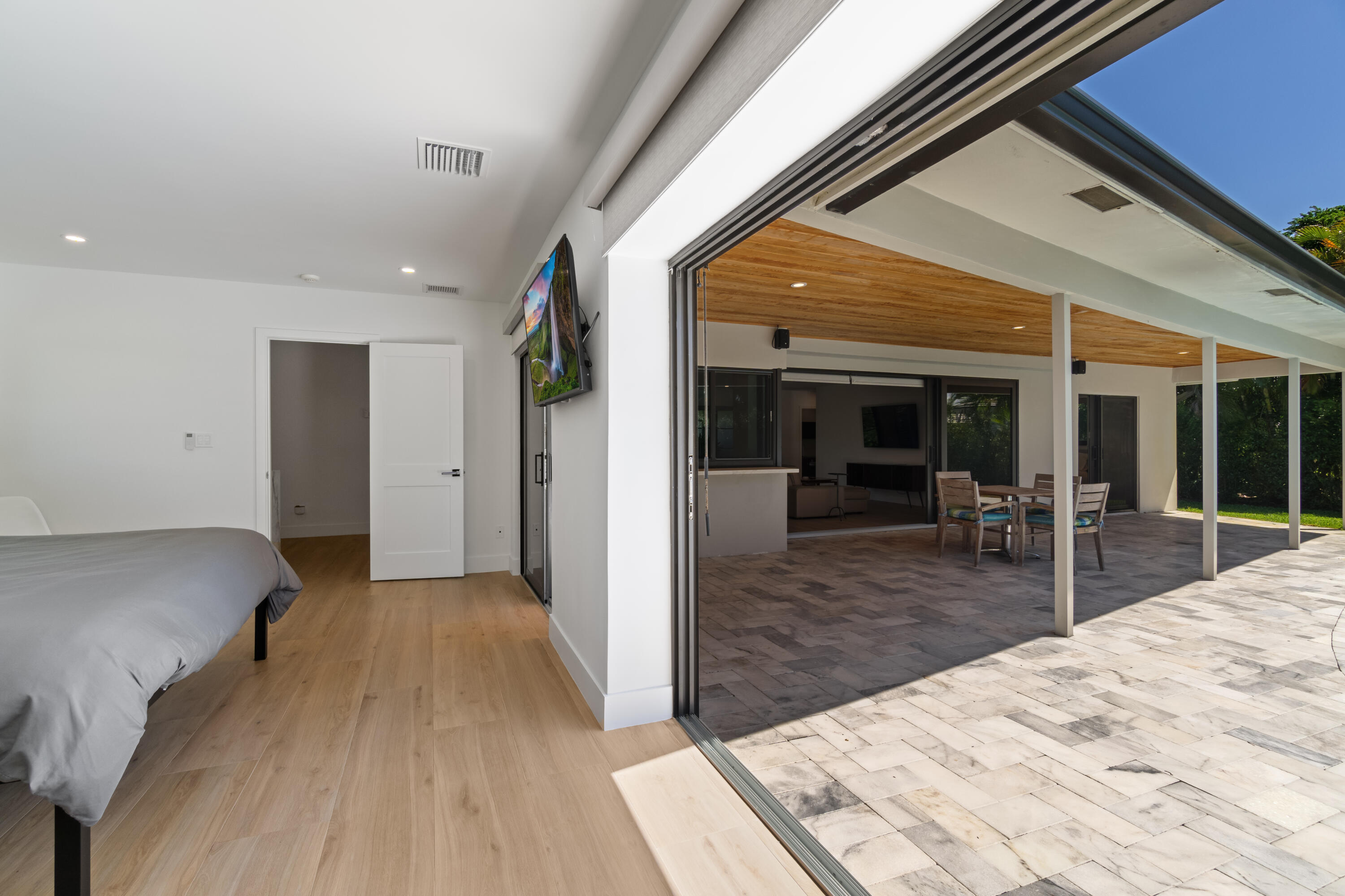 820 Canary, Delray Beach FL 33483