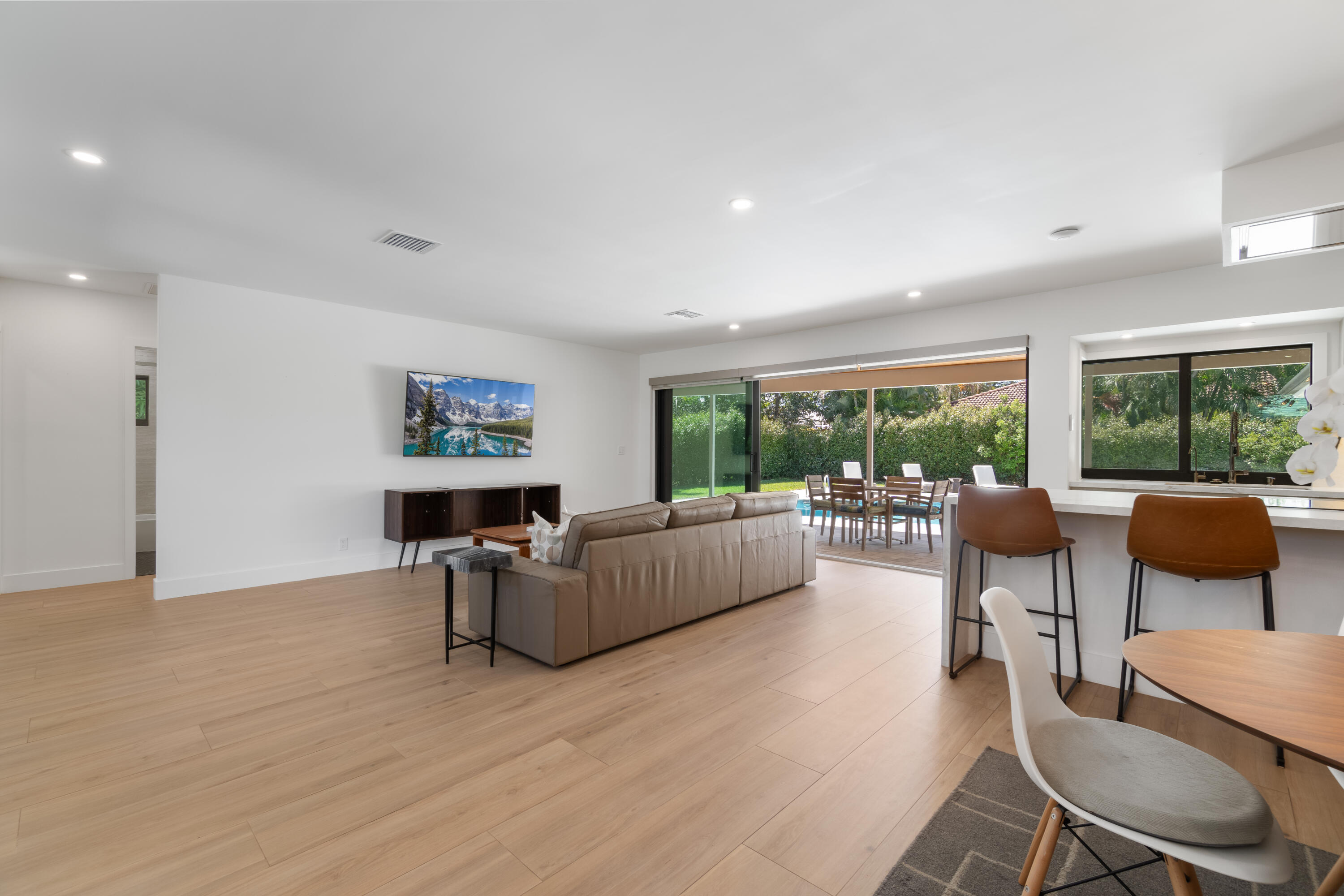 820 Canary, Delray Beach FL 33483