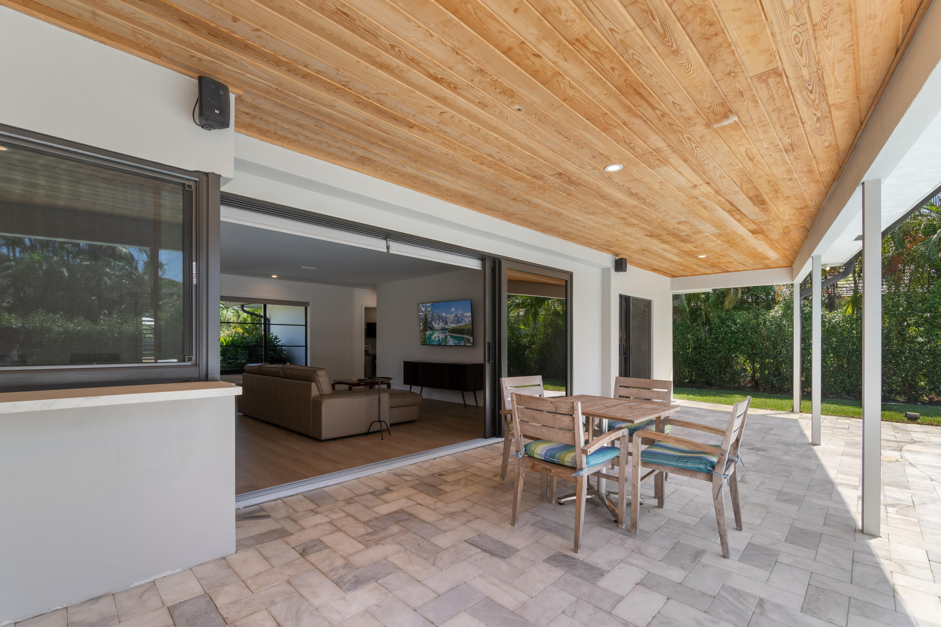 820 Canary, Delray Beach FL 33483