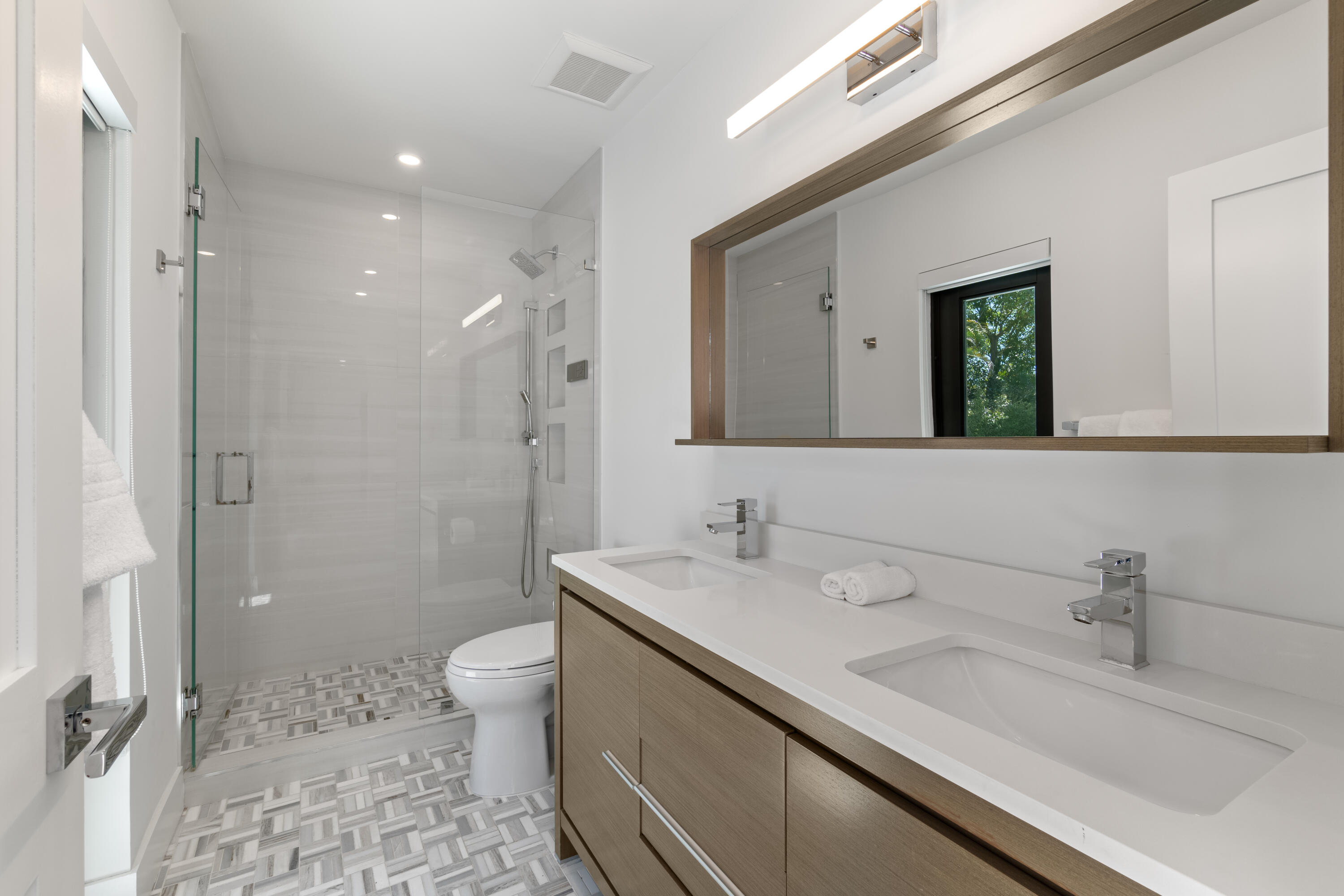 820 Canary, Delray Beach FL 33483
