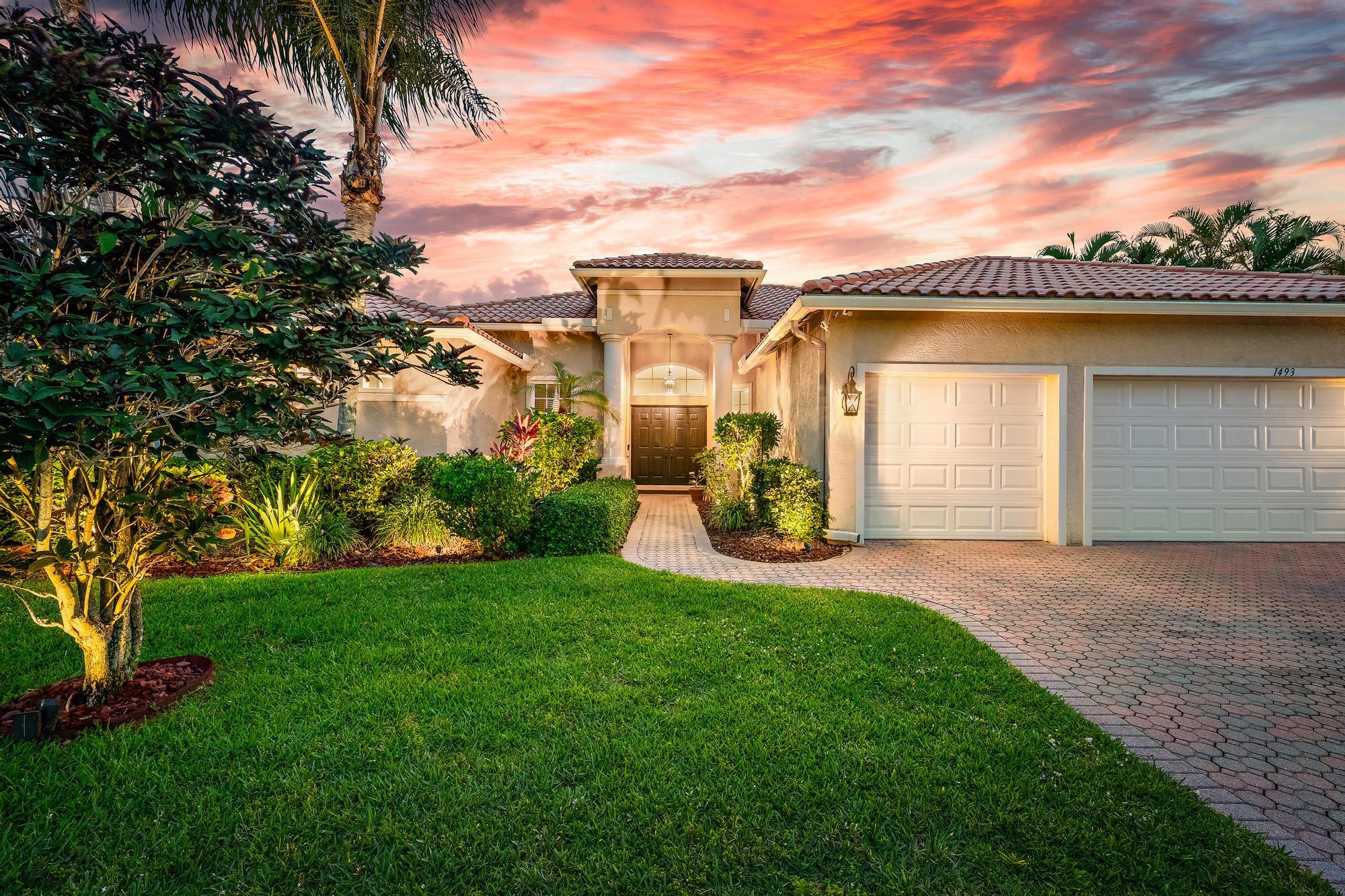 1493 Stonehaven Estates, West Palm Beach FL 33411