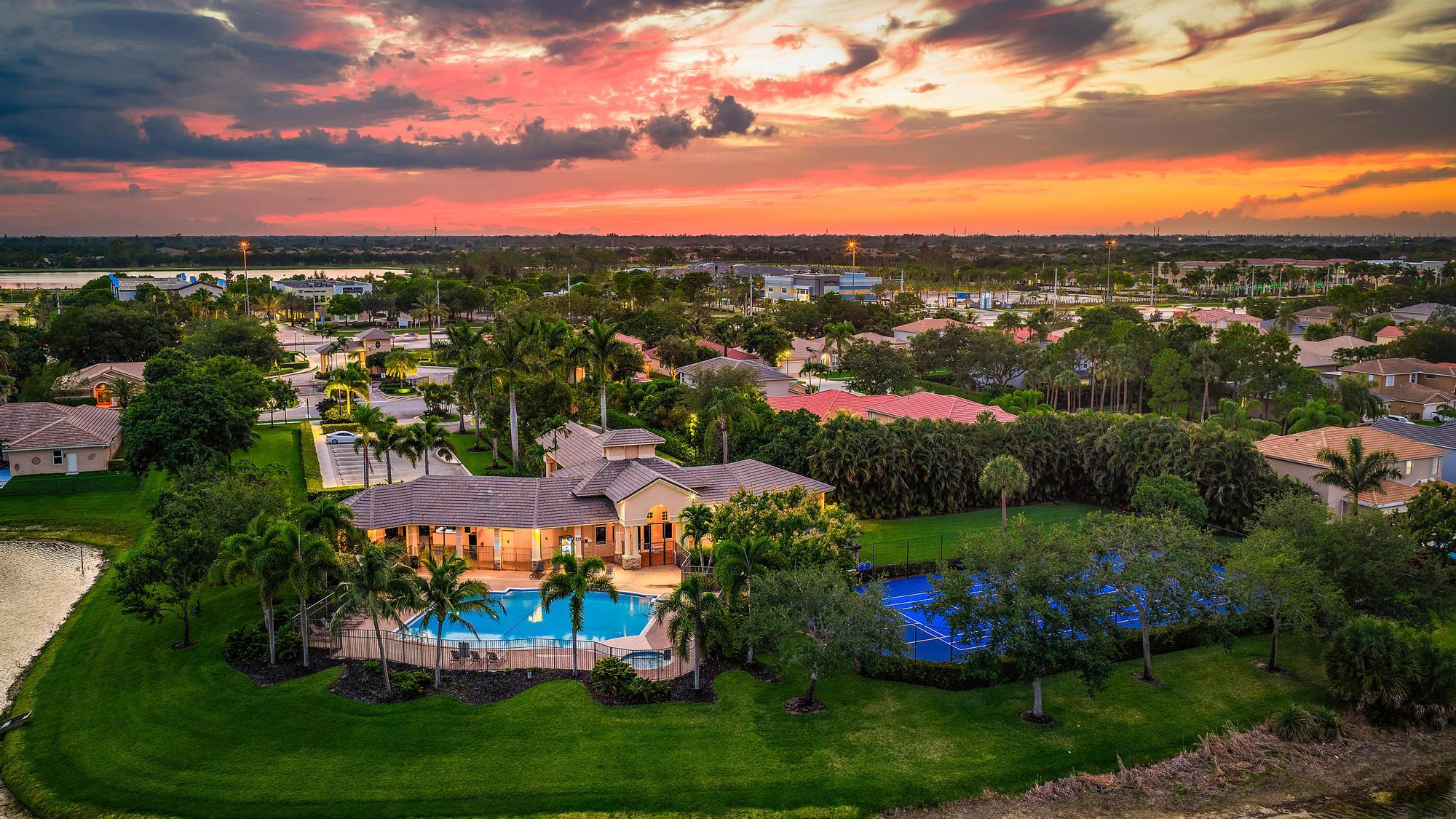 1493 Stonehaven Estates, West Palm Beach FL 33411